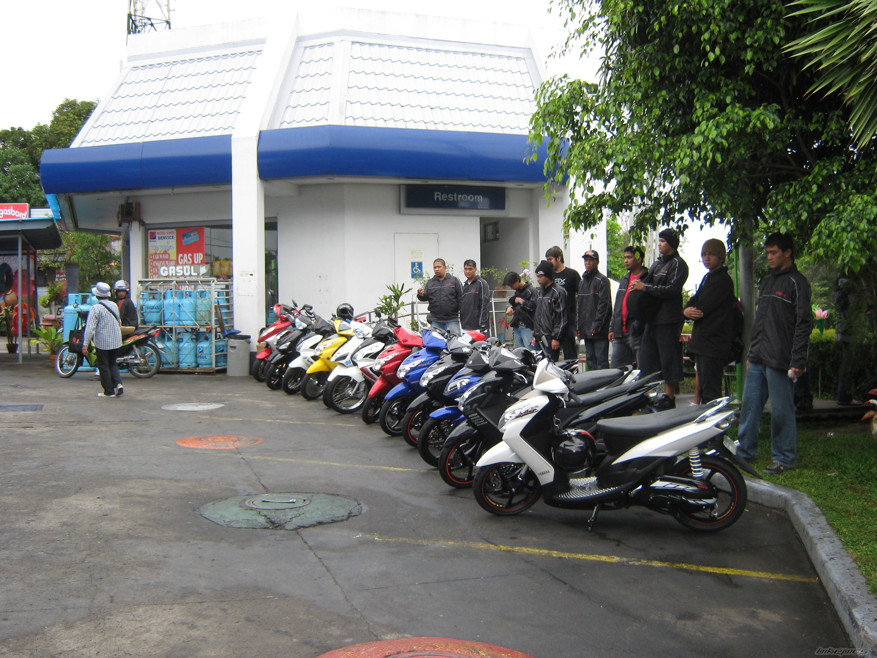 2009 YAMAHA MIO | Picture 1632944 motorcycle photo