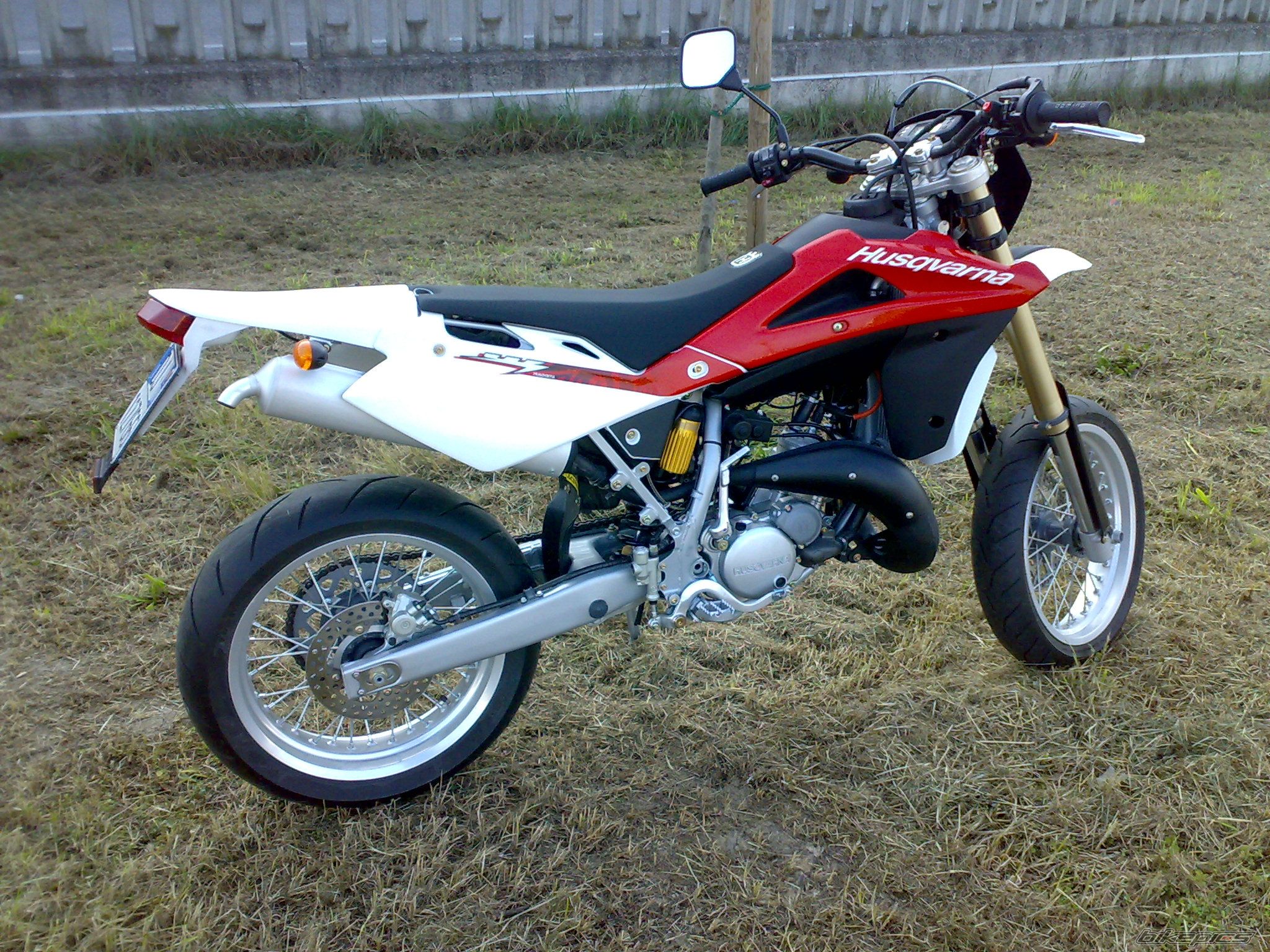 2008 HUSQVARNA SM 125 S | Picture 1633092 motorcycle photo