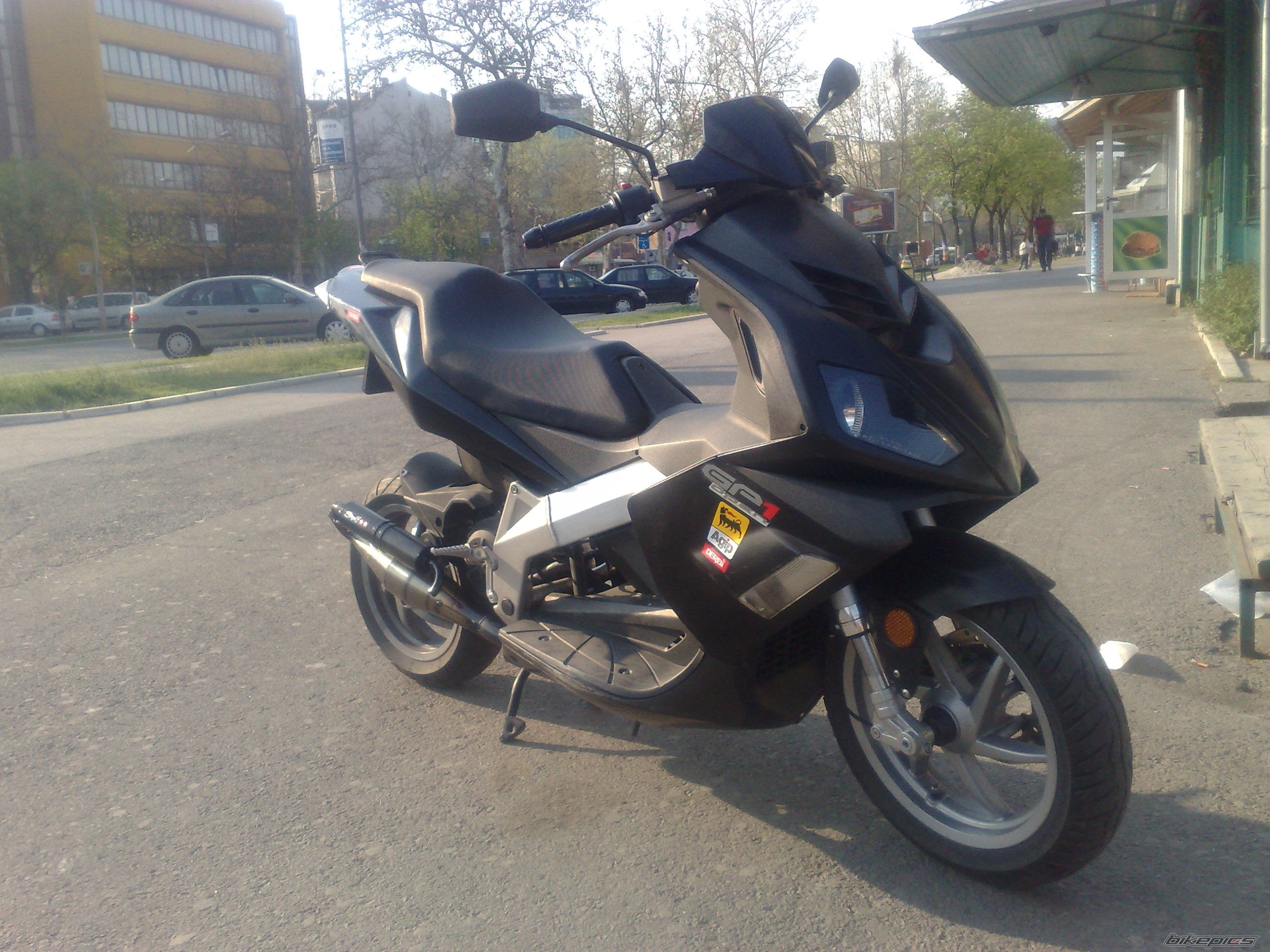 2004 DERBI SENDA SM 125 | Picture 1634332 motorcycle photo