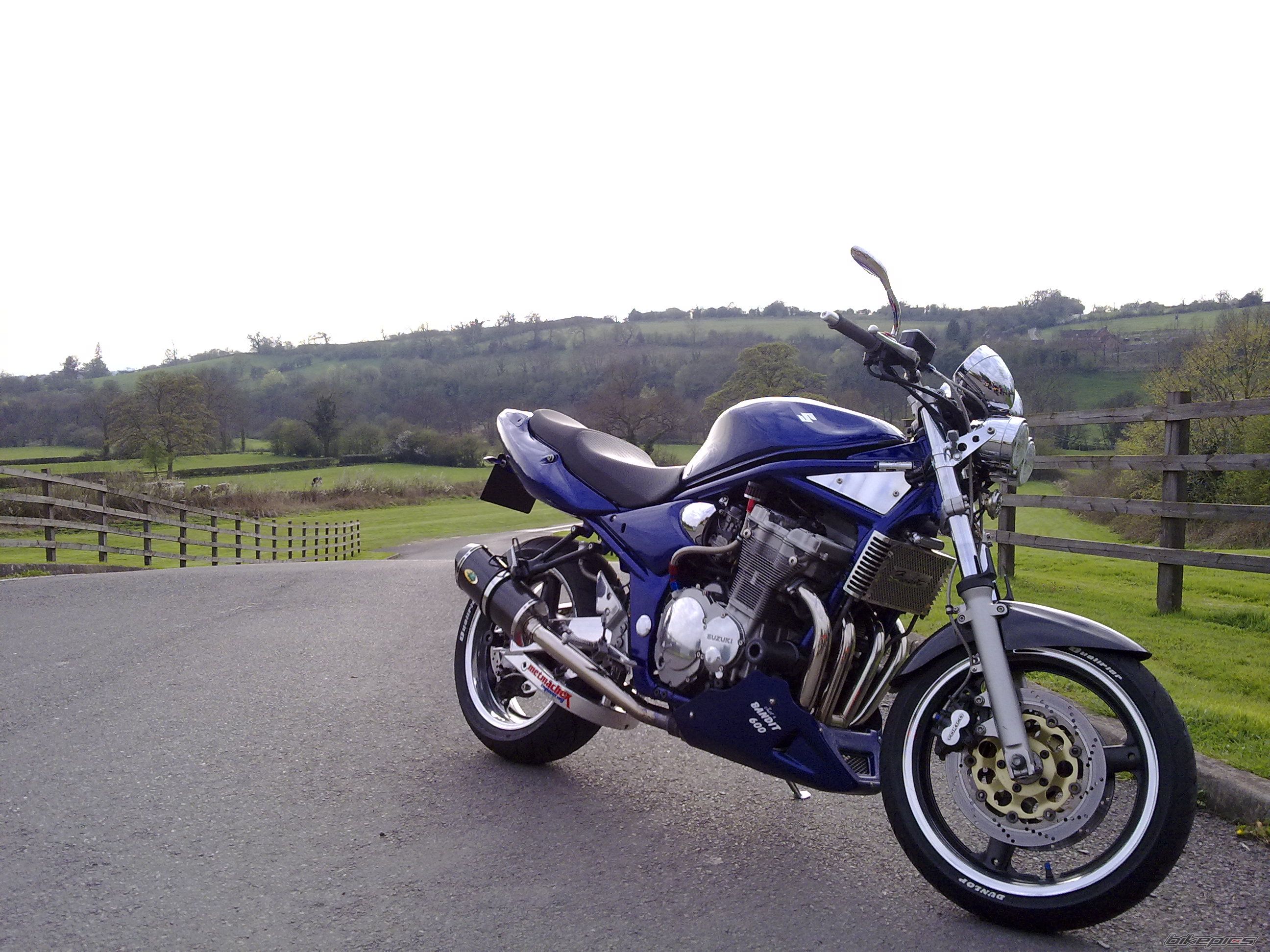2000 SUZUKI BANDIT 600 | Picture 1635981 motorcycle photo