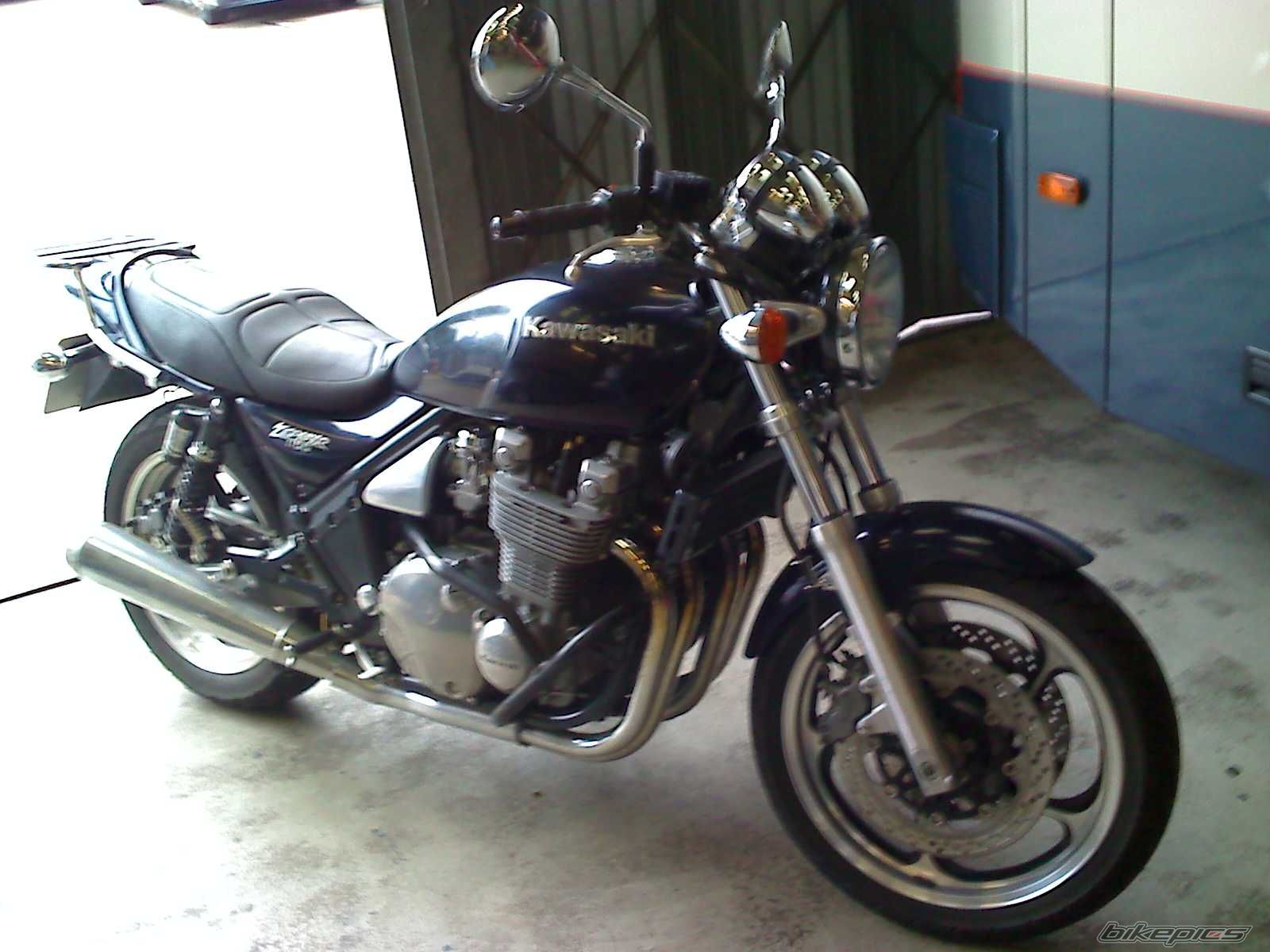 1992 KAWASAKI ZR 1100 | Picture 1636109 motorcycle photo