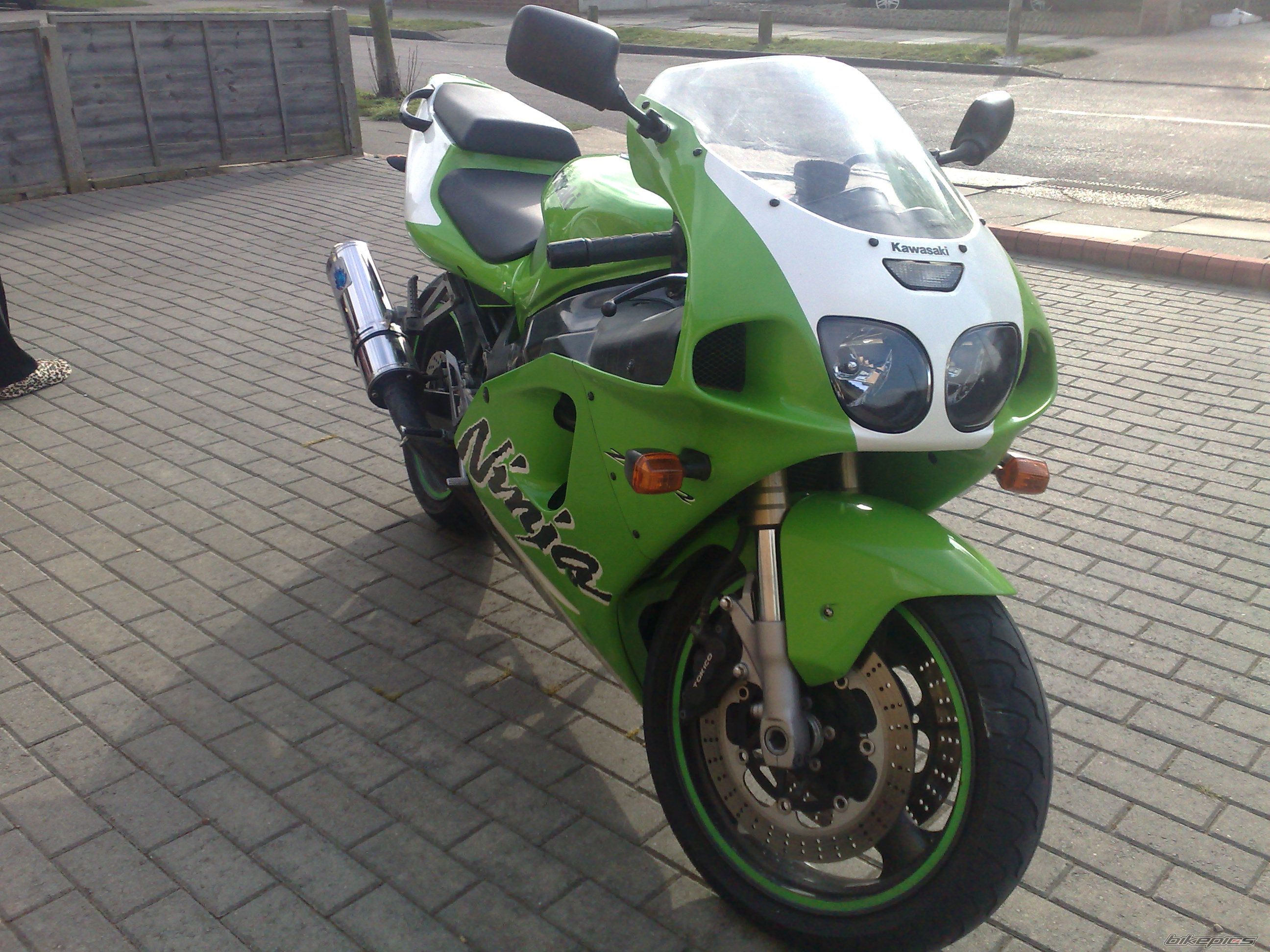 1999 KAWASAKI ZX 7R | Picture 1636247 motorcycle photo