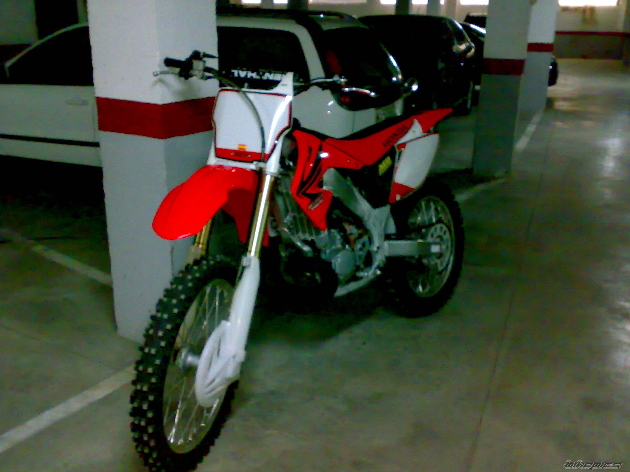 2009 HONDA CR 250 | Picture 1637237 motorcycle photo