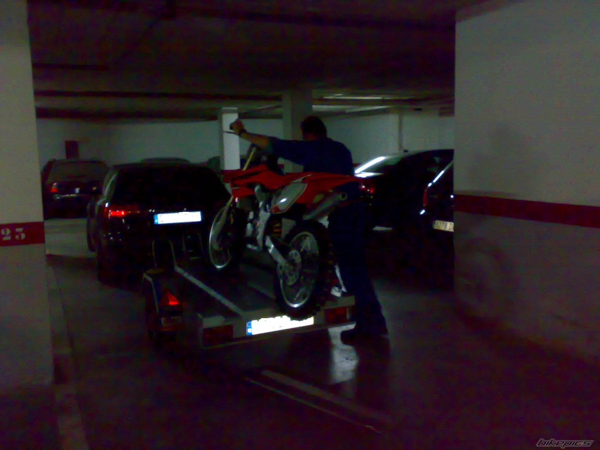 2009 HONDA CR 250 | Picture 1637238 motorcycle photo