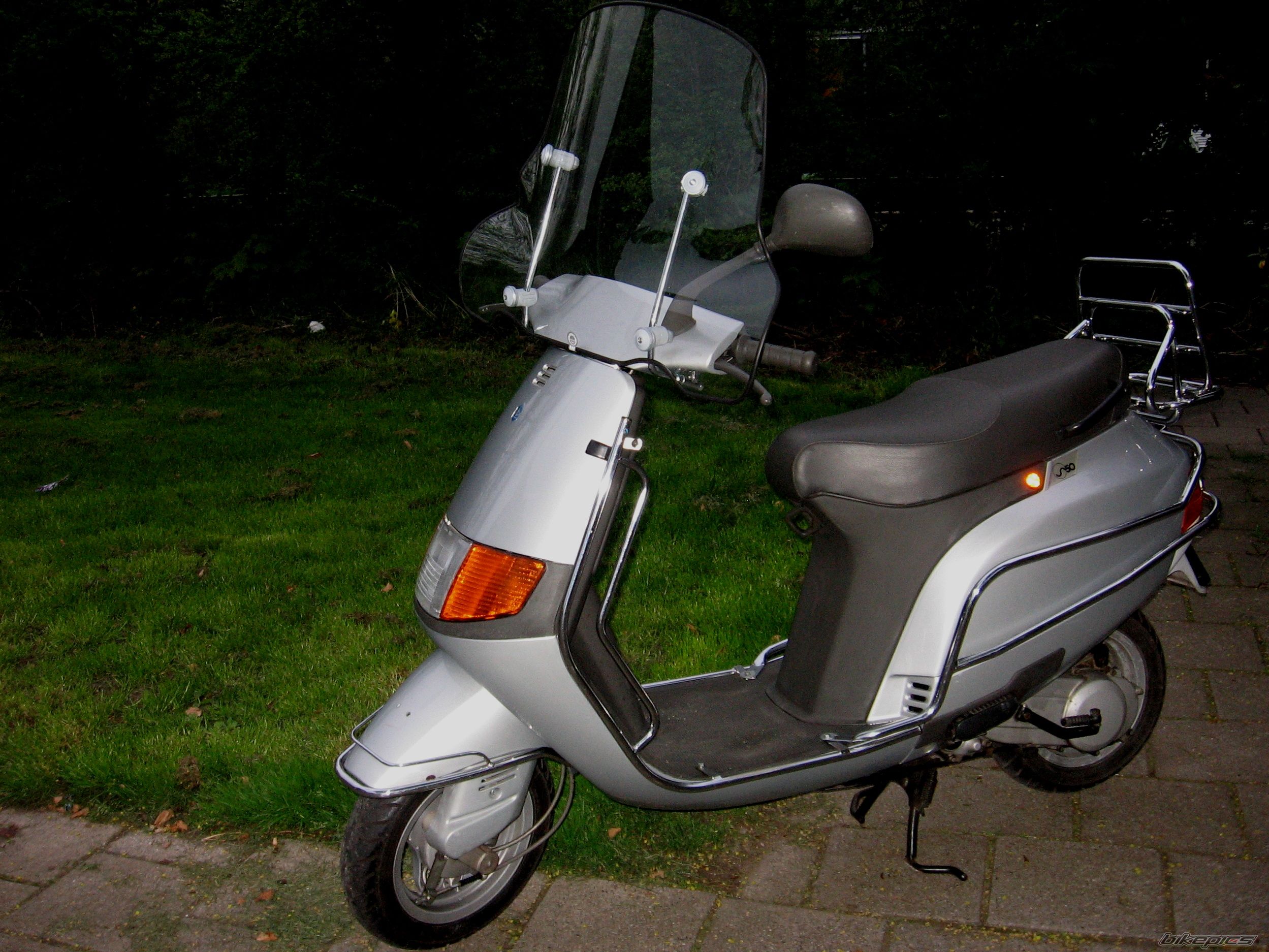 1994 PIAGGIO SFERA NSL 50 | Picture 1640130 motorcycle photo