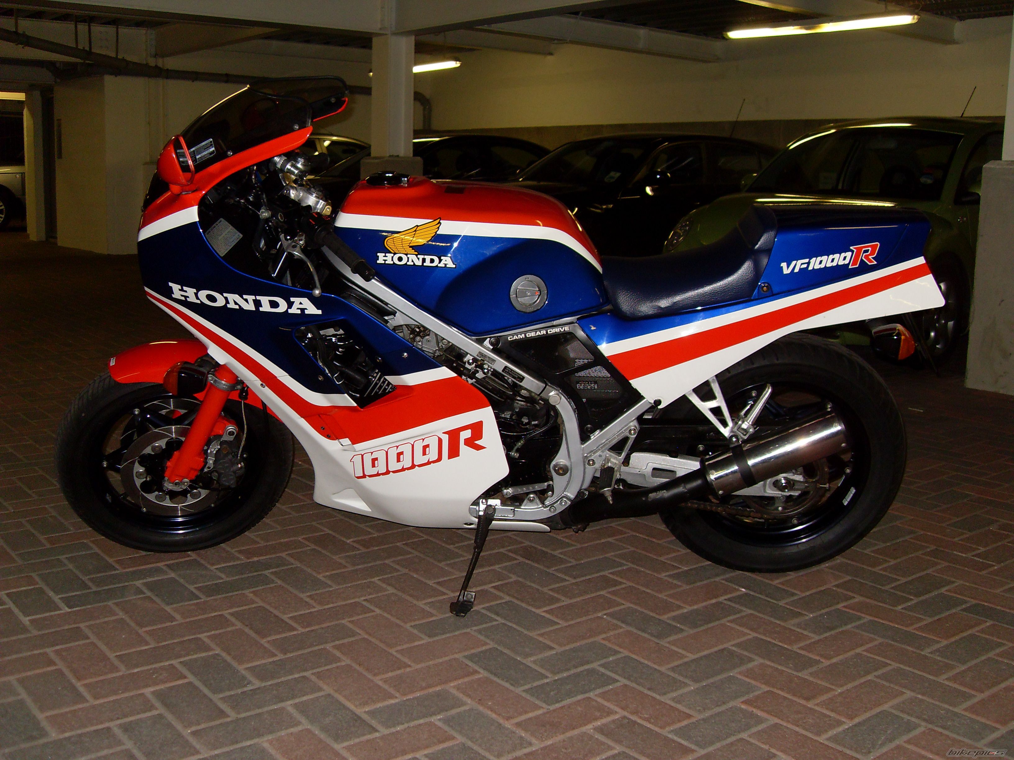 1986 HONDA VF1000R | Picture 1645612 motorcycle photo