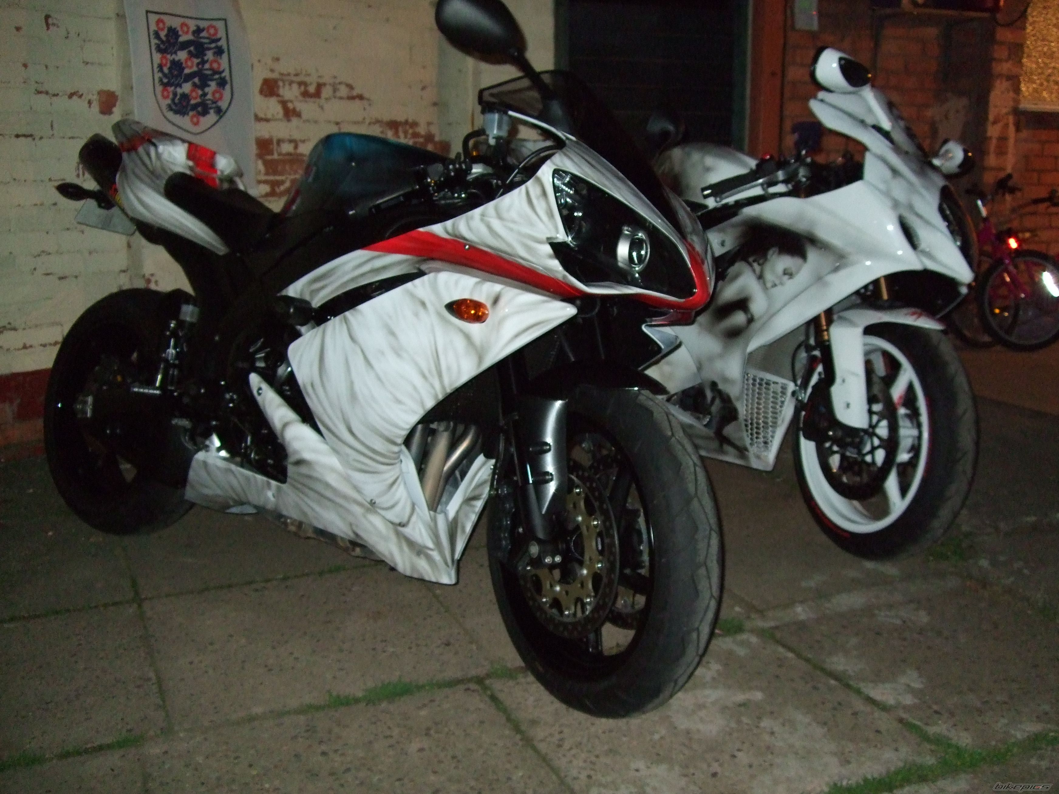 2008 YAMAHA YZF R1 | Picture 1646349 motorcycle photo