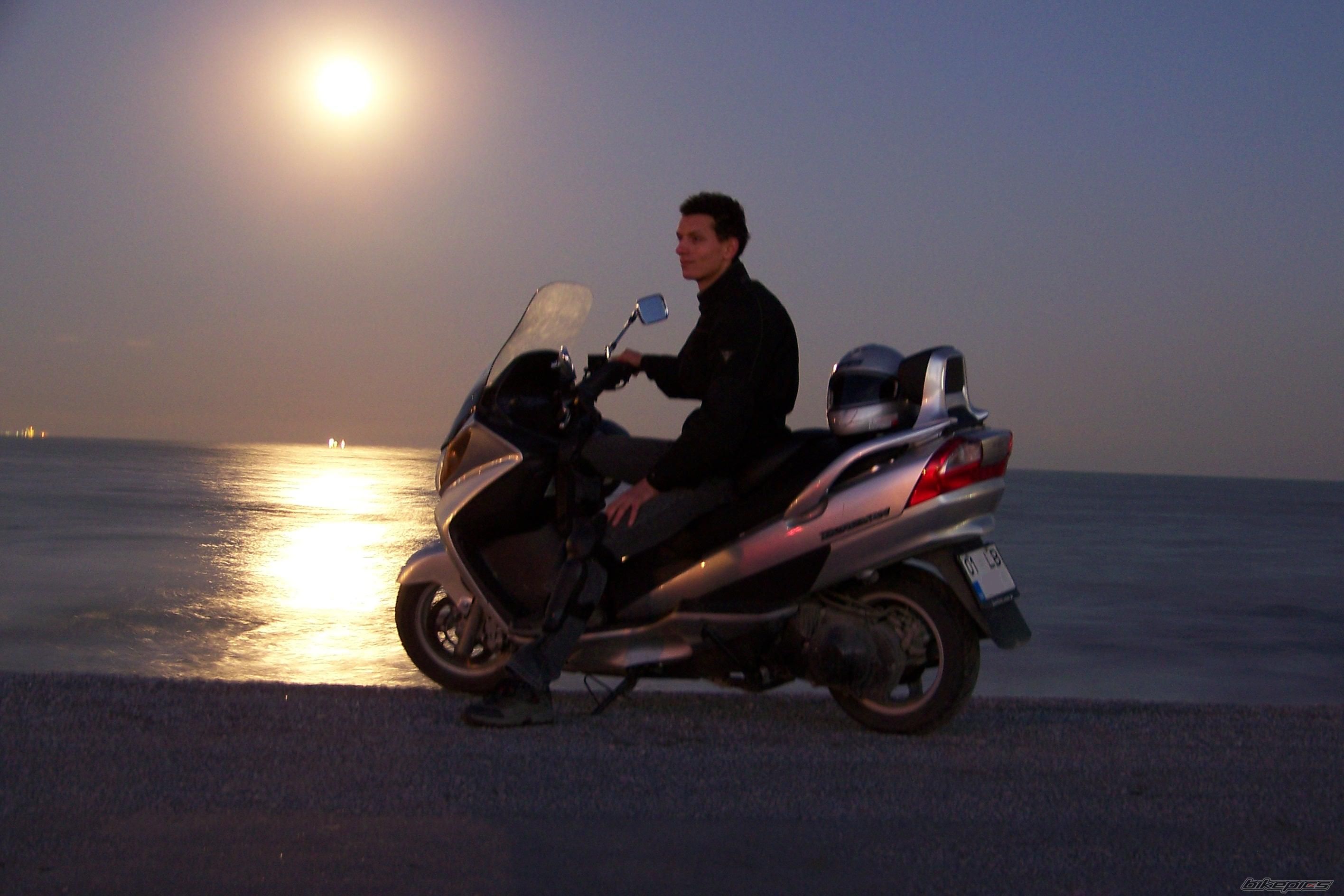 2004 SUZUKI BURGMAN 400 | Picture 1646697 motorcycle photo