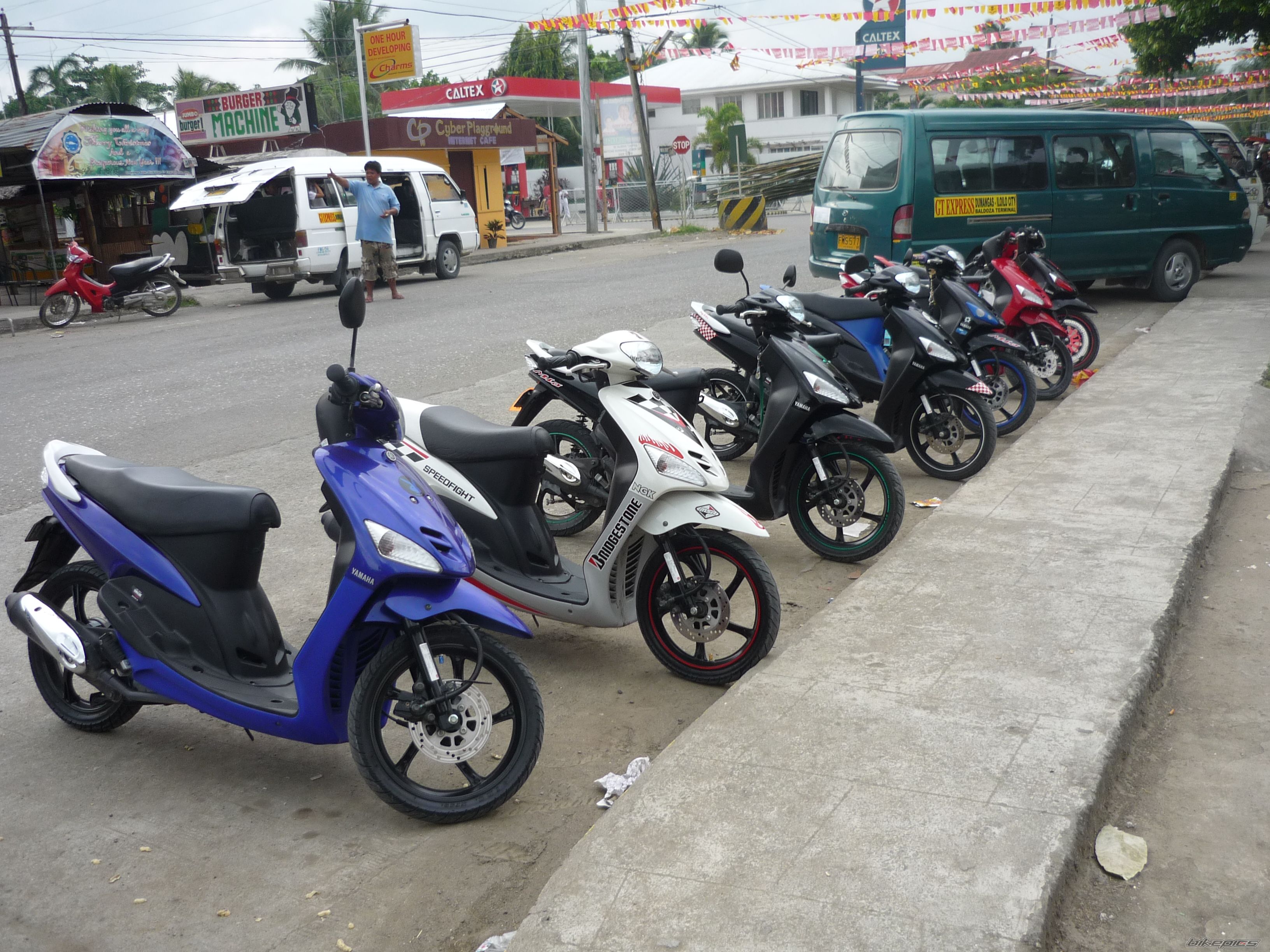 2009 YAMAHA MIO | Picture 1647093 motorcycle photo