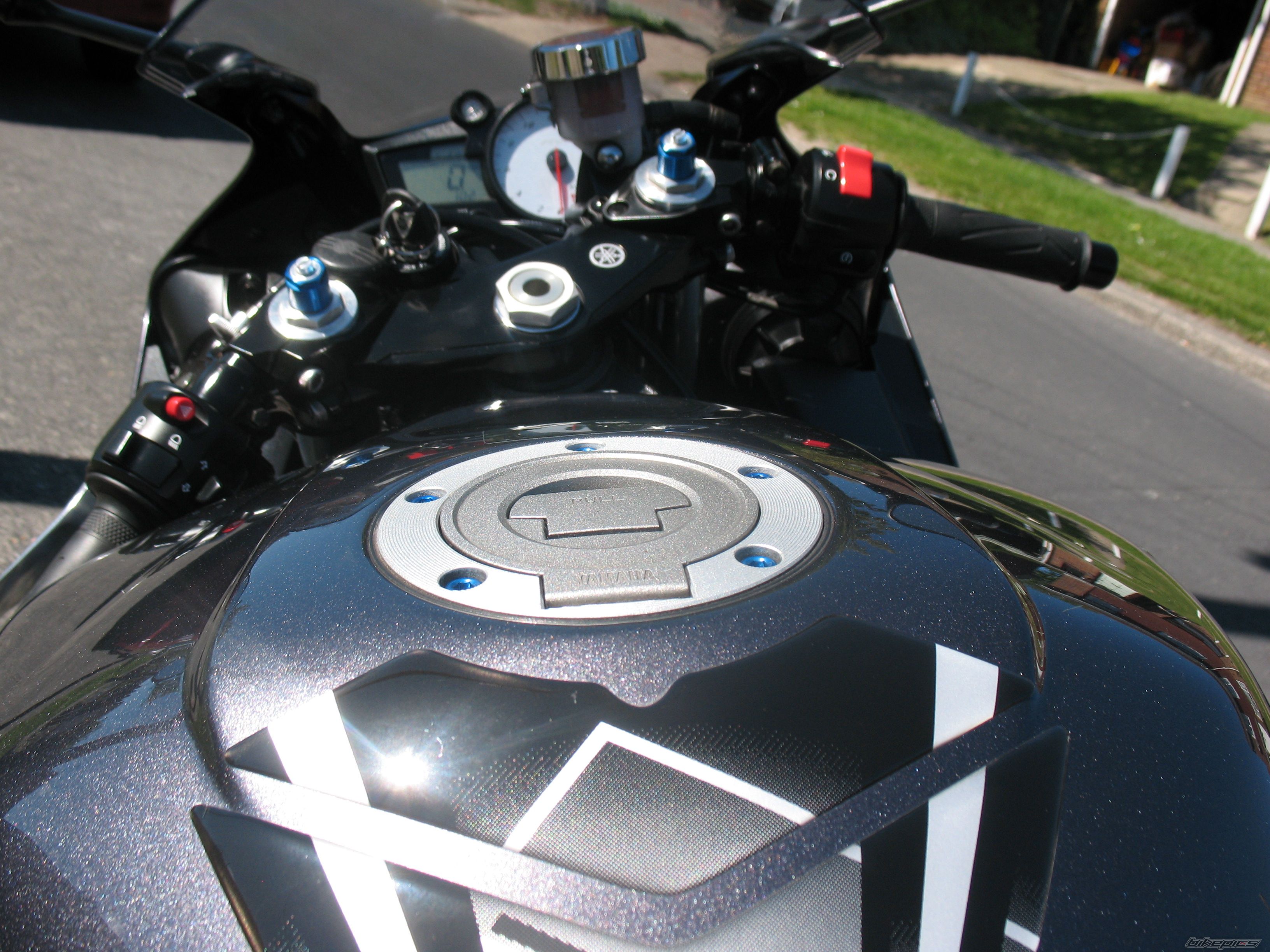 2004 YAMAHA YZF R6 | Picture 1648019 motorcycle photo