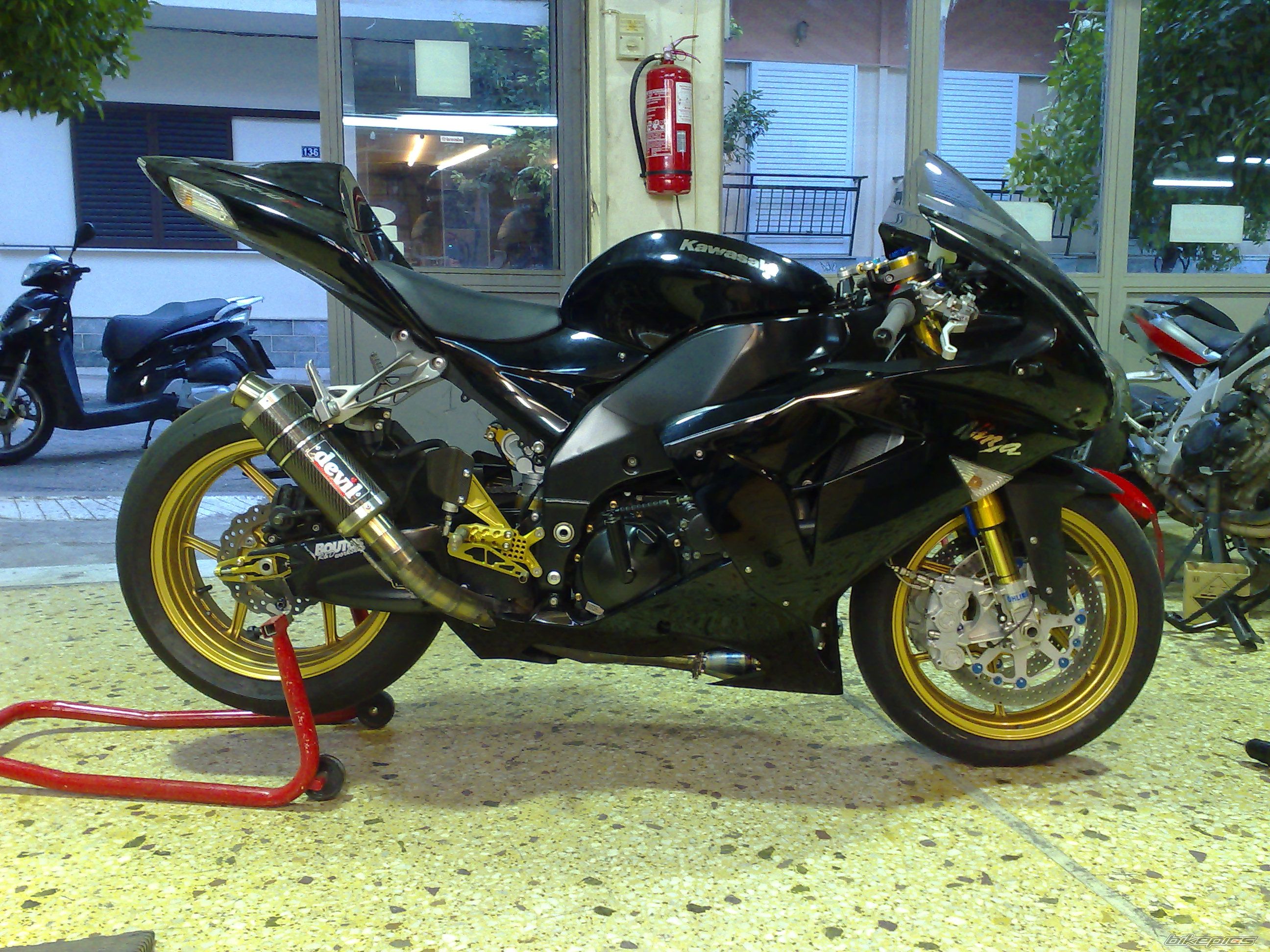 2006 KAWASAKI ZX 10R | Picture 1648258 motorcycle photo