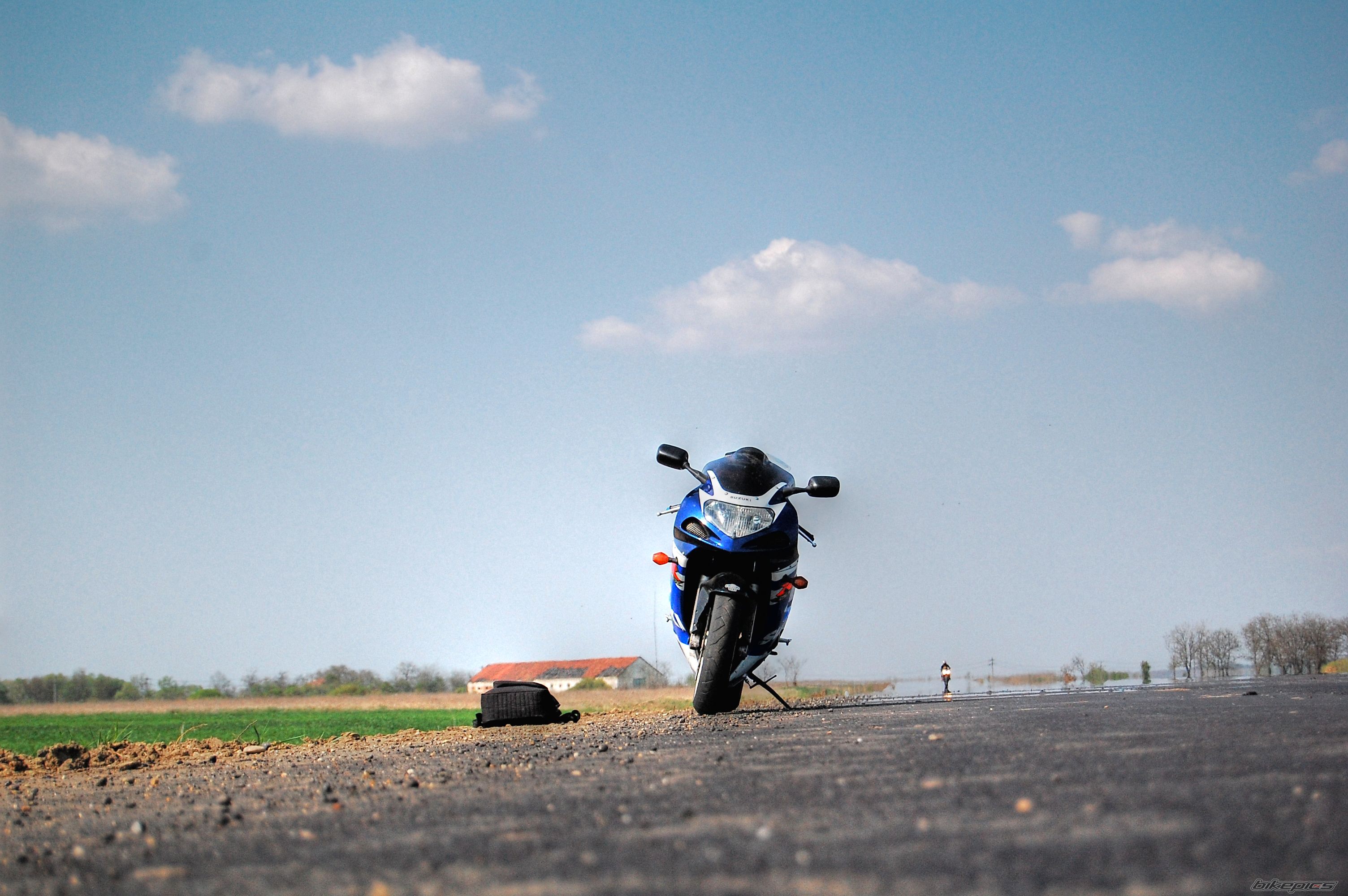 2001 SUZUKI GSX R 600 | Picture 1649756 motorcycle photo