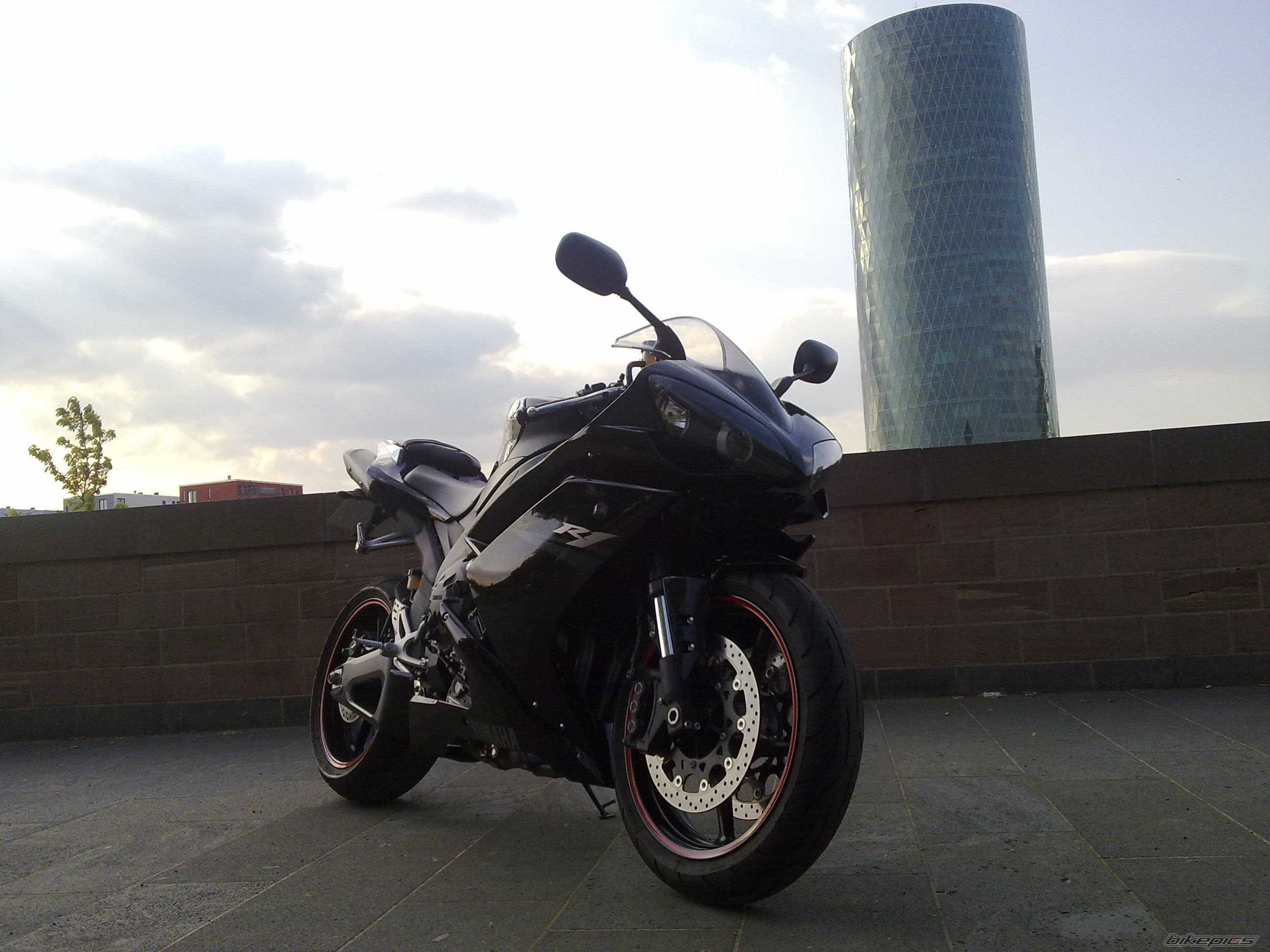 2008 YAMAHA YZF R1 | Picture 1655132 motorcycle photo