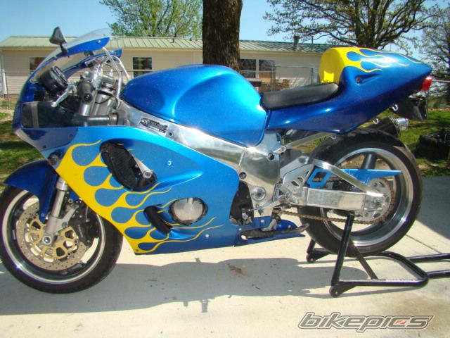 1996 SUZUKI GSX R 750 | Picture 1656067 motorcycle photo