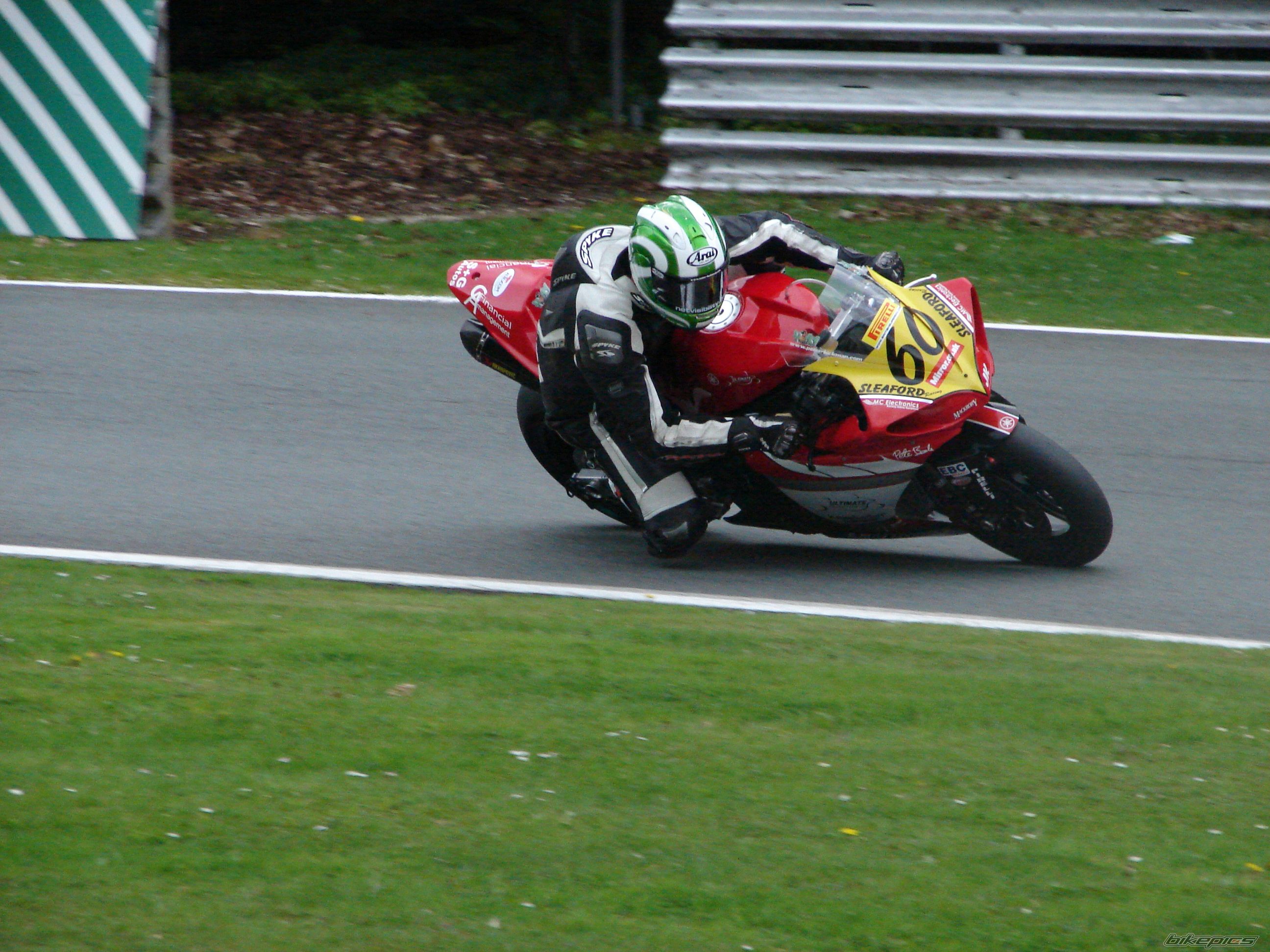 2009 YAMAHA YZF R1 | Picture 1656476 motorcycle photo