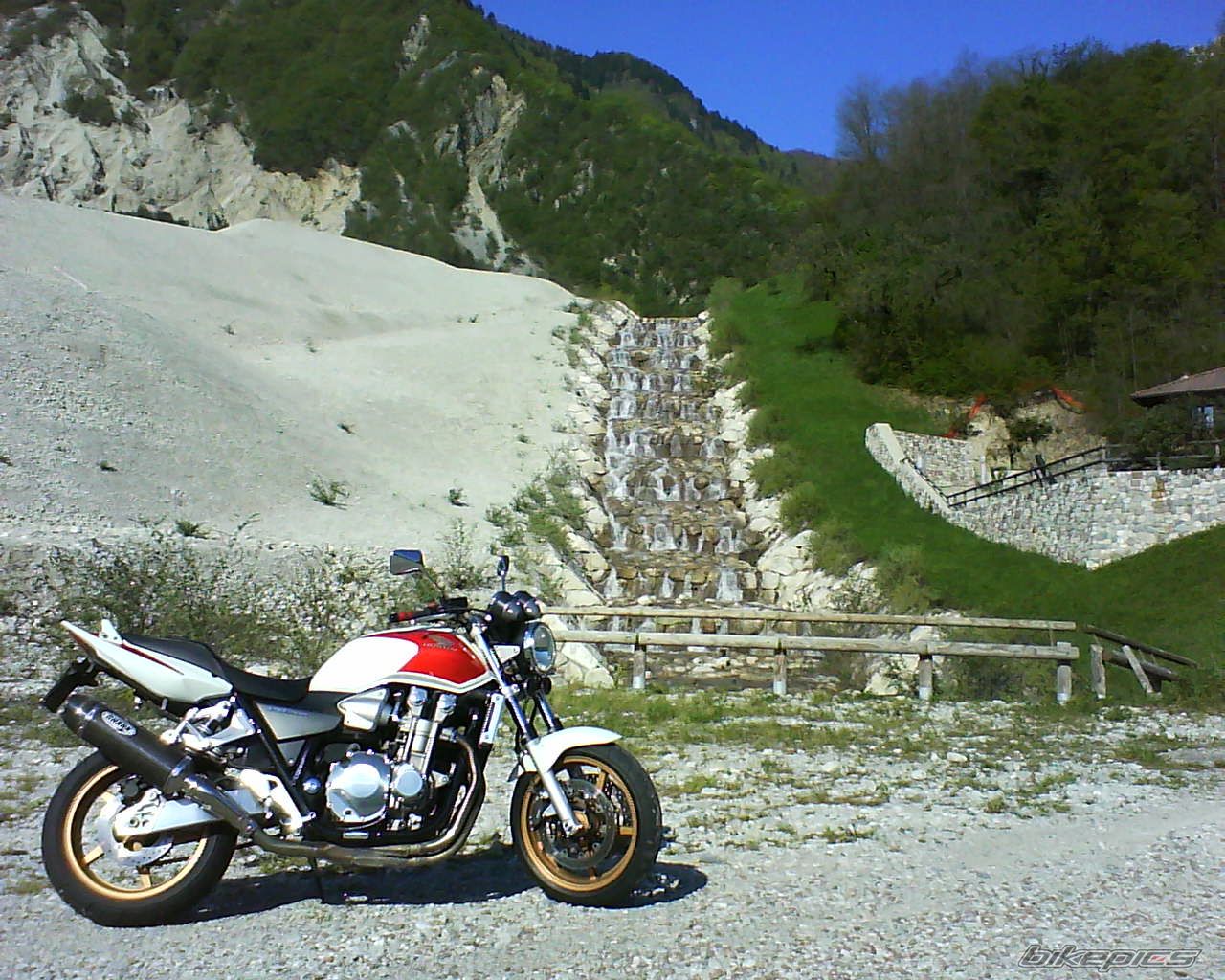 2003 HONDA CB1300 | Picture 1656527 motorcycle photo
