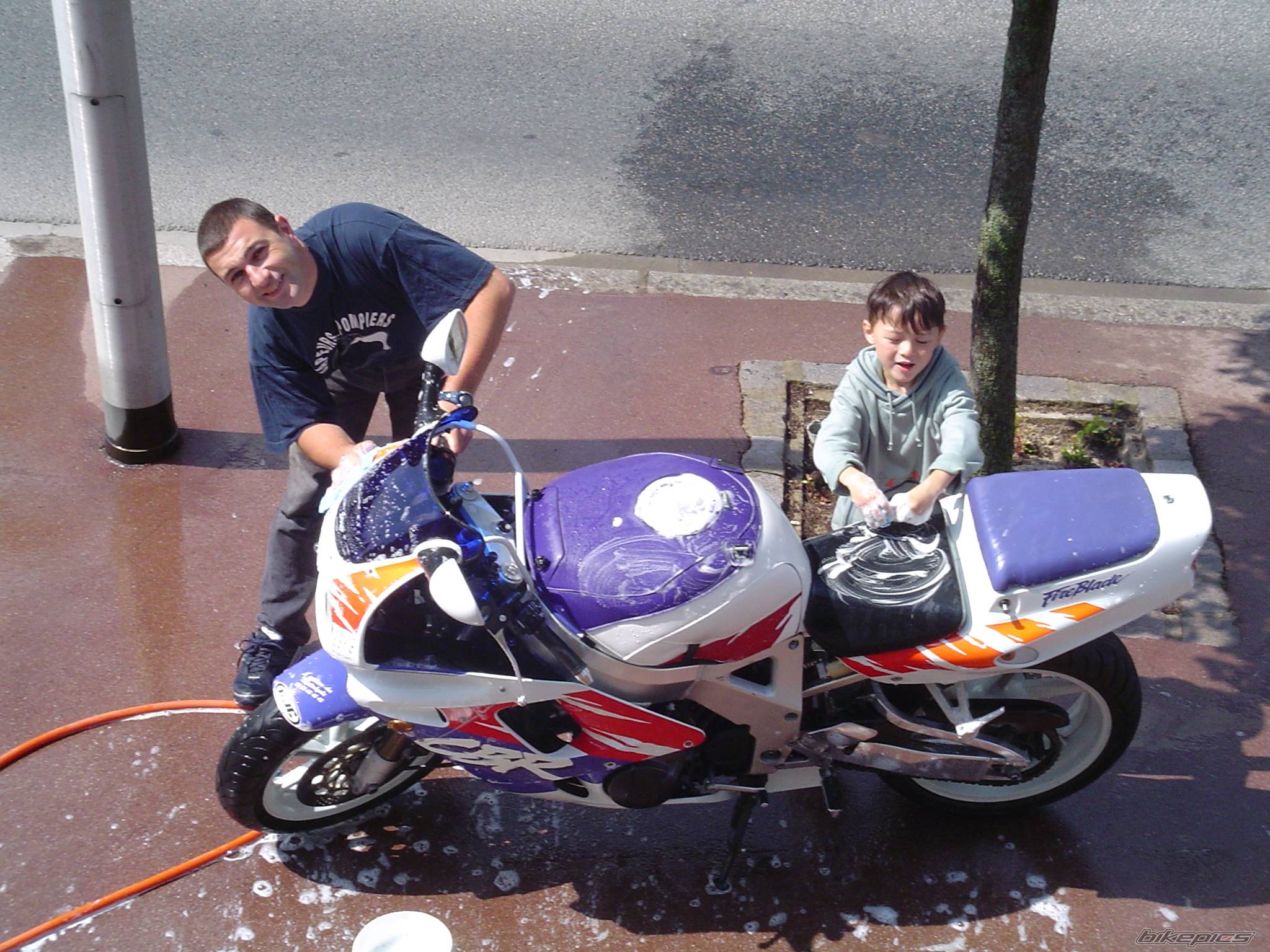1993 HONDA CBR 900 | Picture 165738 motorcycle photo