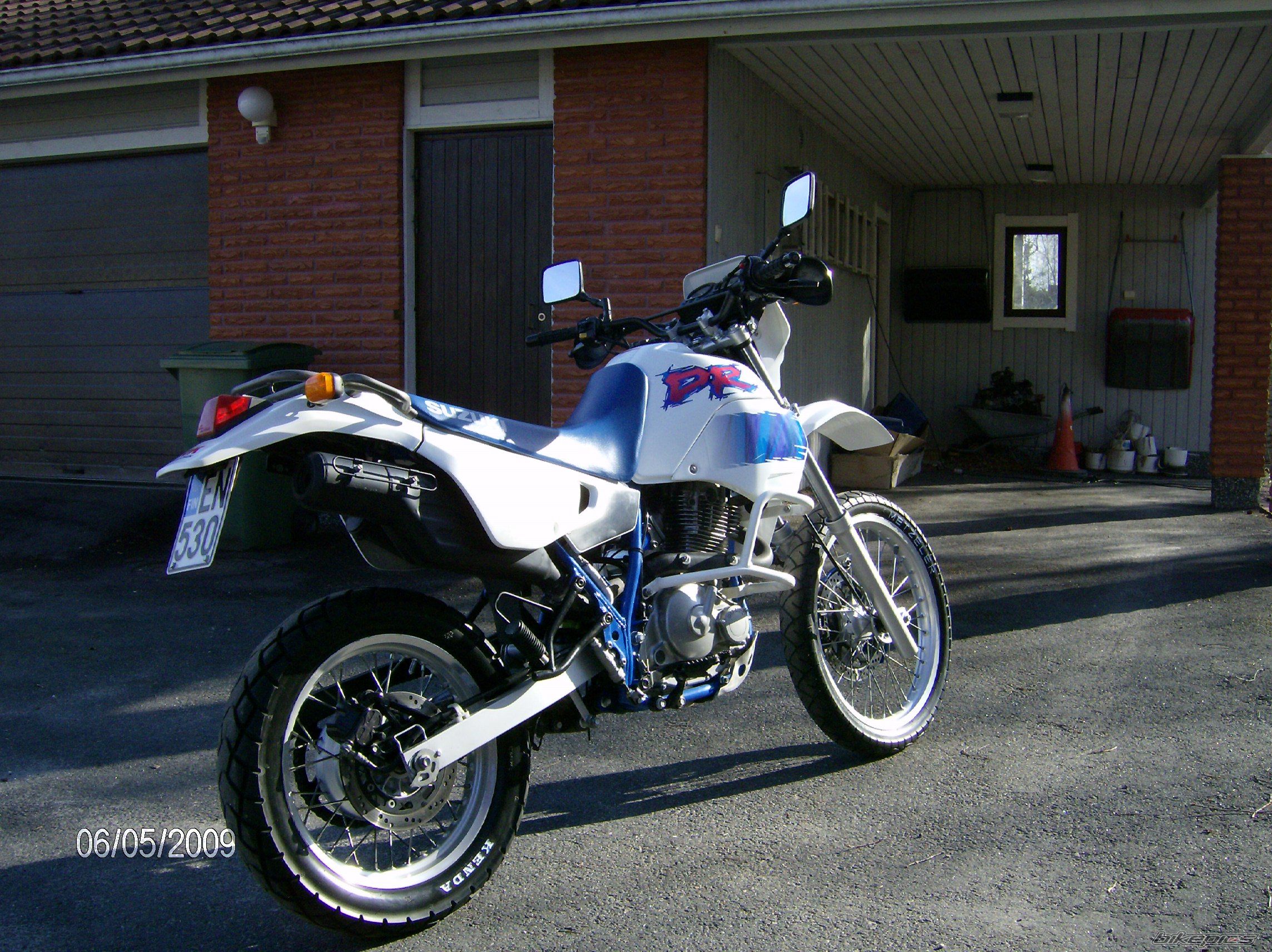 1995 SUZUKI DR 650 | Picture 1659420 motorcycle photo