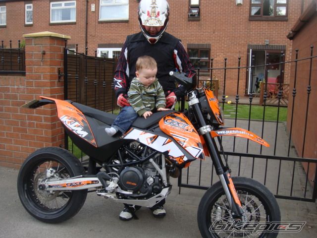 2009 KTM 690 SUPERMOTO | Picture 1659539 motorcycle photo