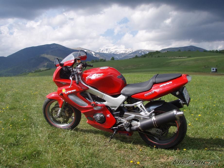 2001 HONDA VTR 1000 | Picture 1663108 motorcycle photo