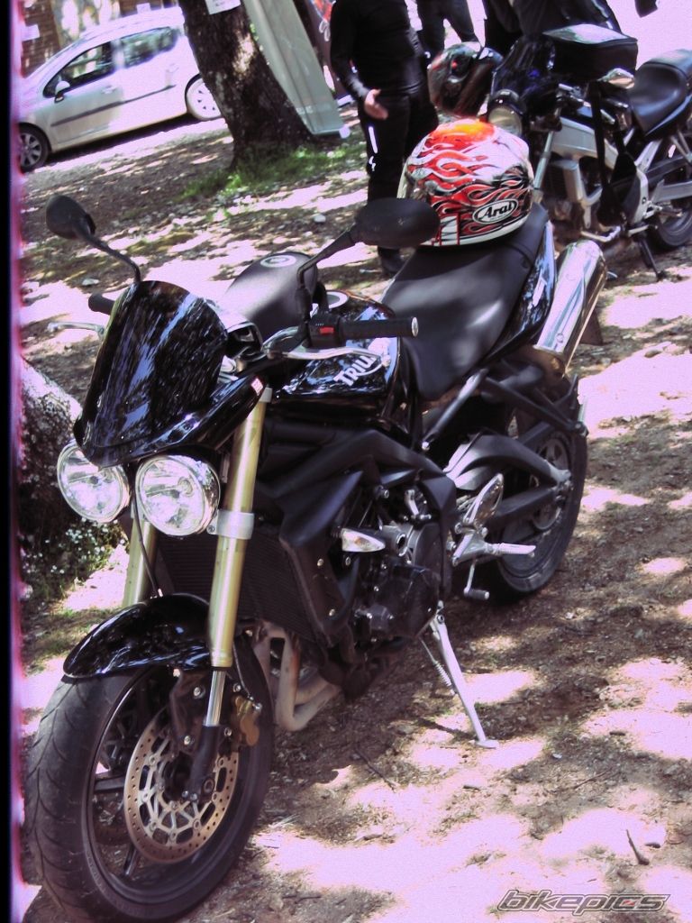 2009 TRIUMPH STREET TRIPLE | Picture 1665810 motorcycle photo