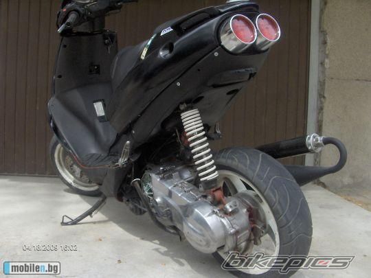 2001 APRILIA SR 125 | Picture 1667773 motorcycle photo