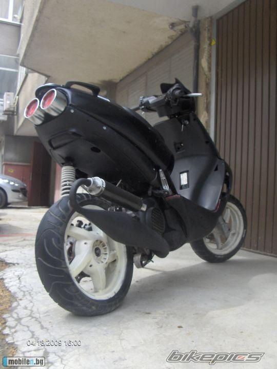 2001 APRILIA SR 125 | Picture 1667774 motorcycle photo