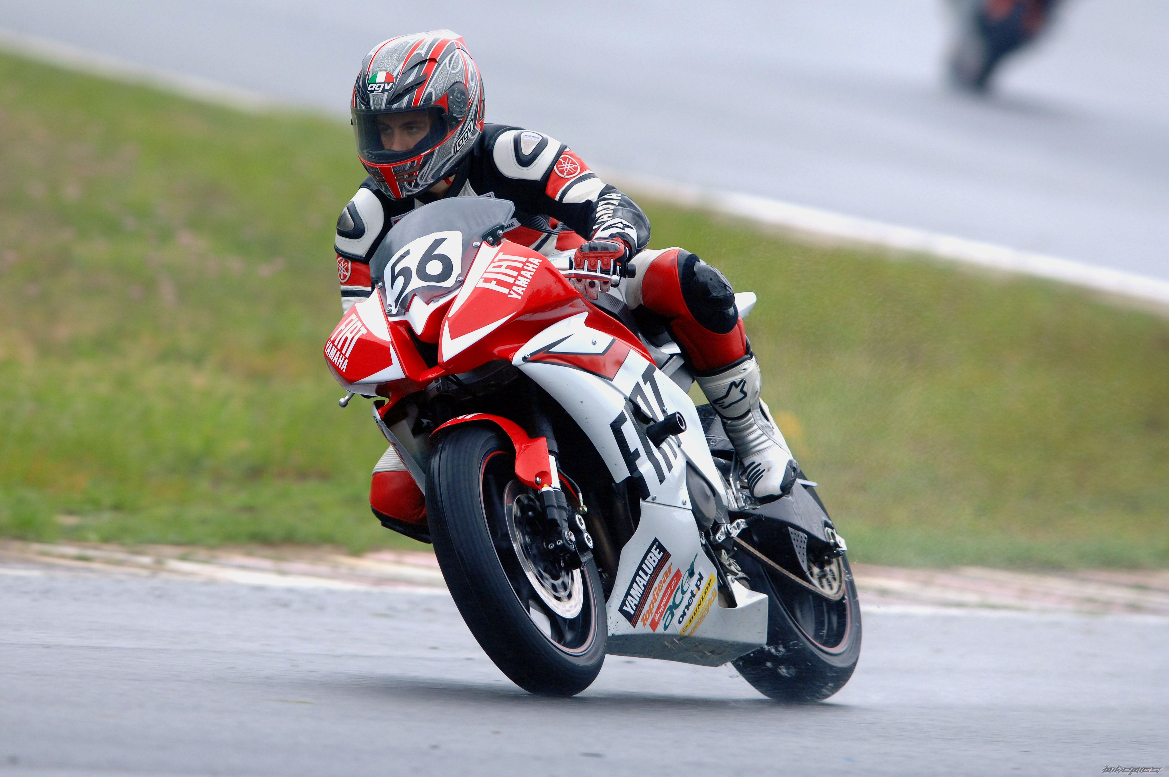2008 YAMAHA YZF R6 | Picture 1671035 motorcycle photo