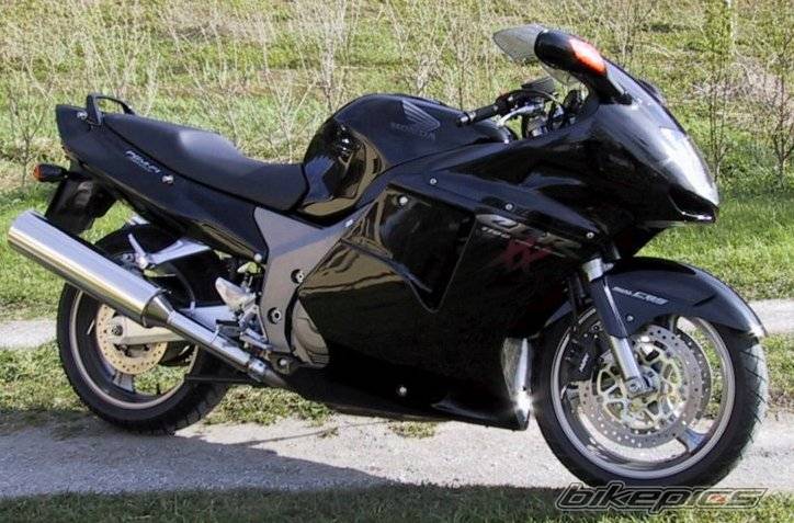 2000 HONDA CBR 1100 BLACKBIRD | Picture 16719 motorcycle photo