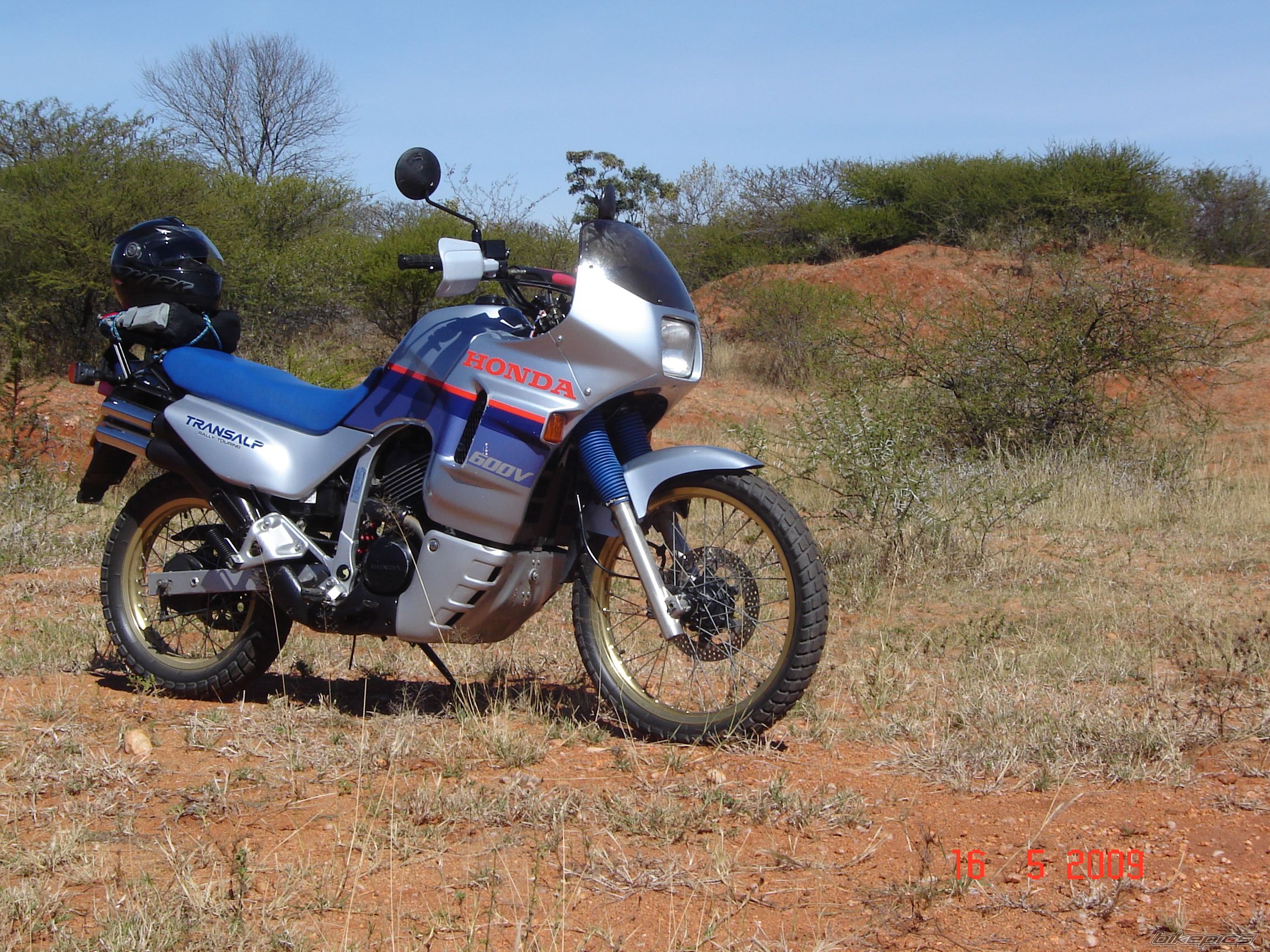 1987 HONDA XL 600V TRANSALP | Picture 1673490 motorcycle photo