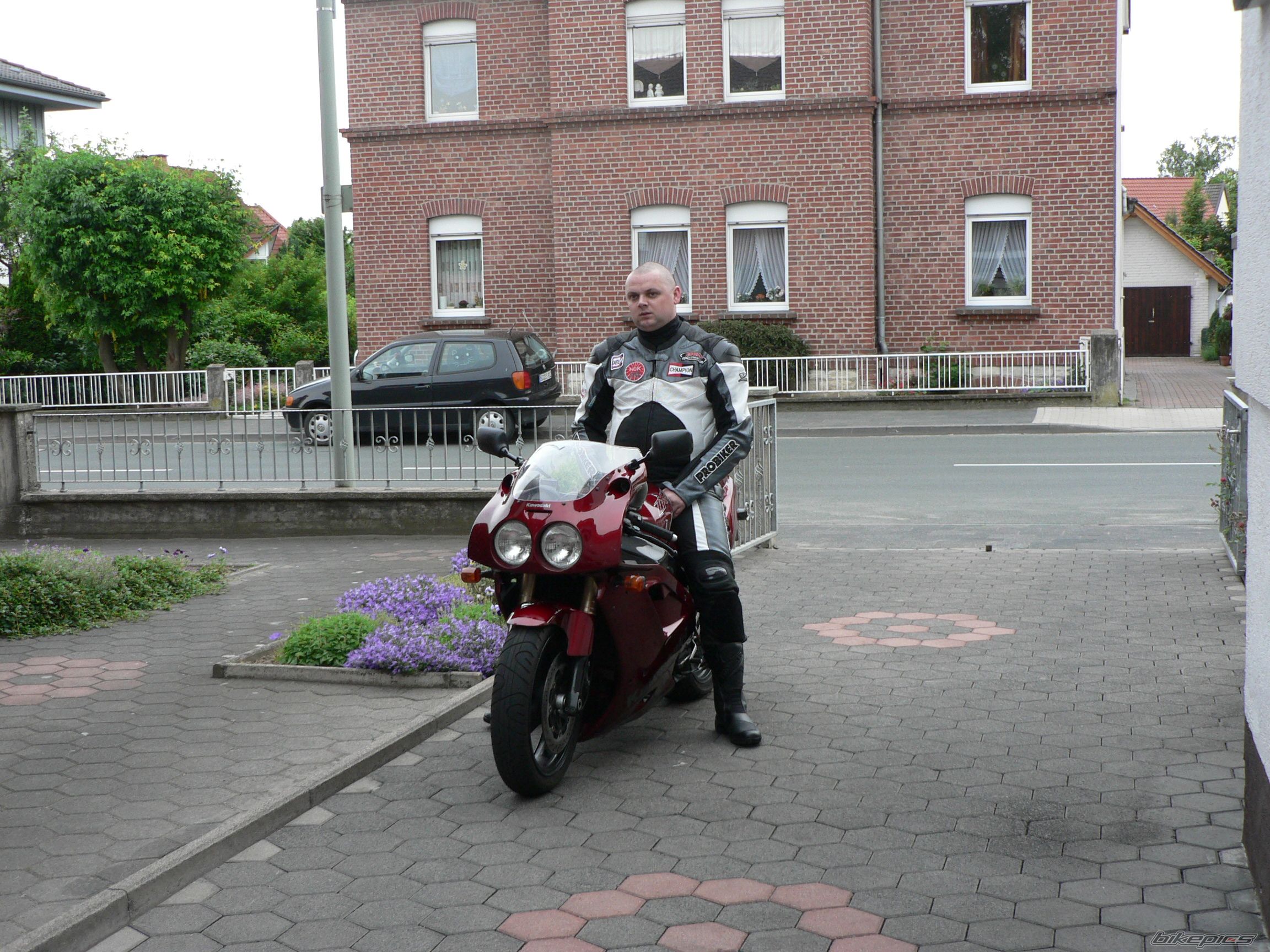 1992 KAWASAKI ZXR 750 | Picture 1676474 motorcycle photo