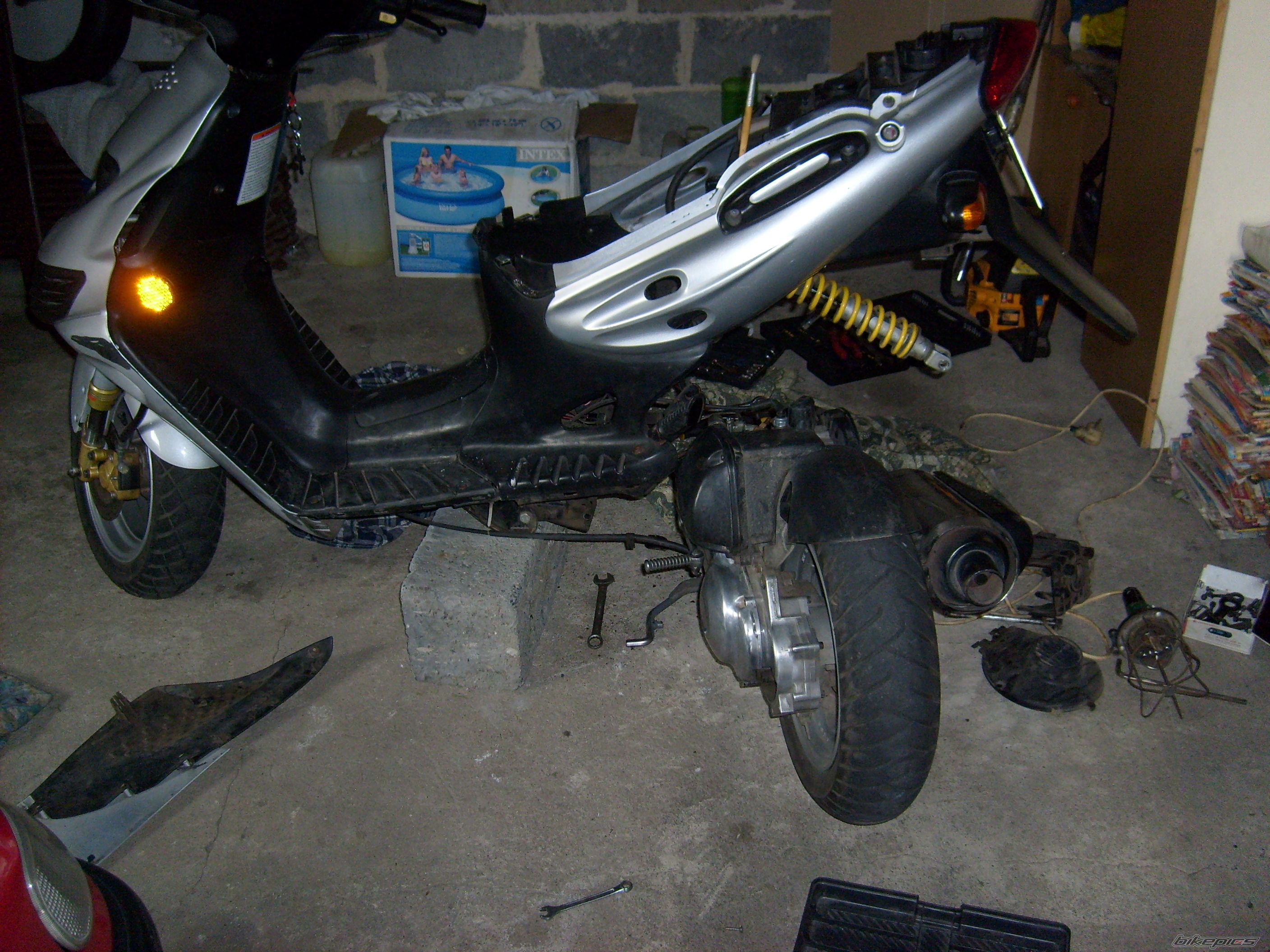 1998 SUZUKI KATANA AY 50 | Picture 1676799 motorcycle photo
