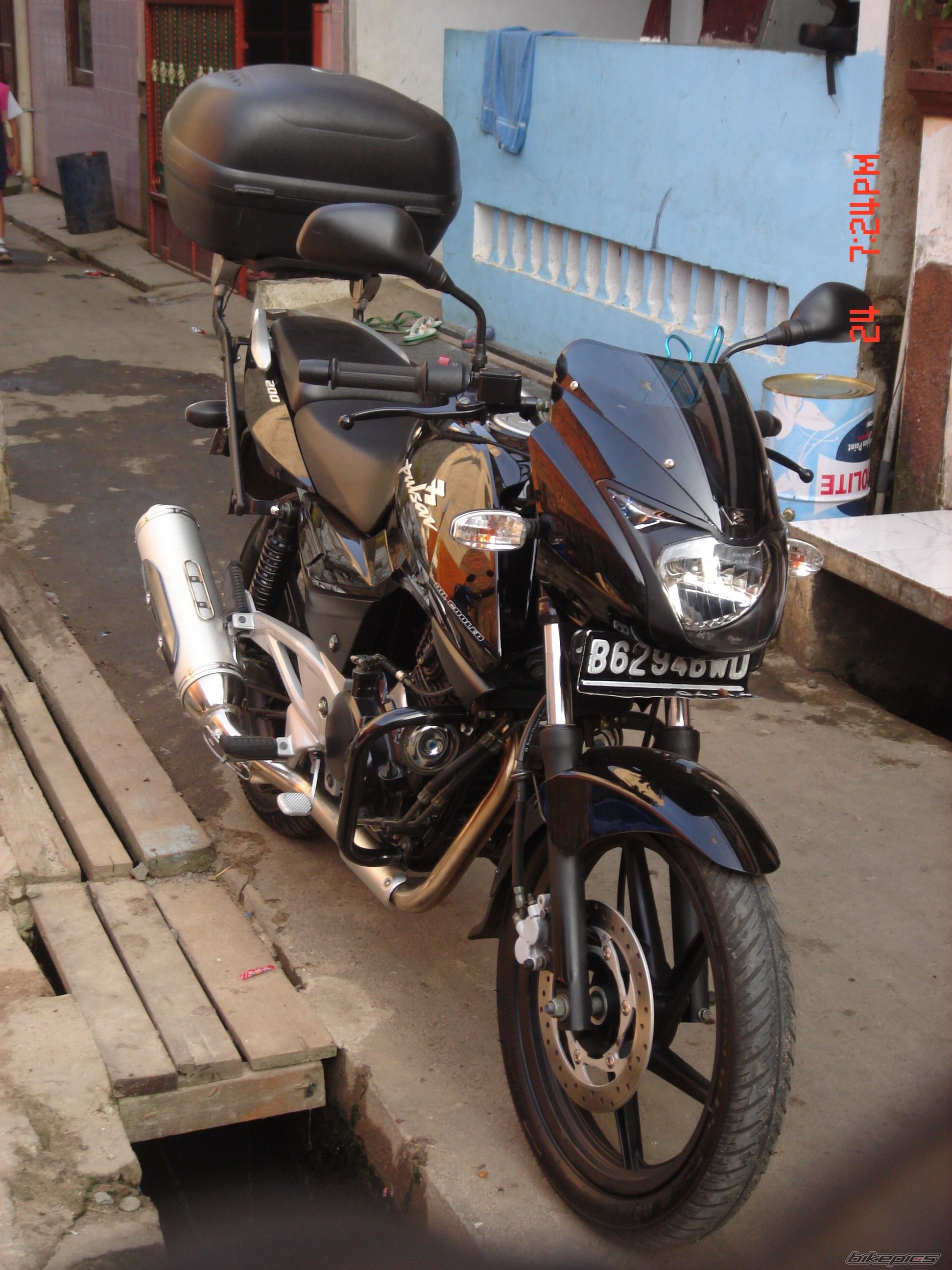 2009 BAJAJ PULSAR 180 | Picture 1678552 motorcycle photo