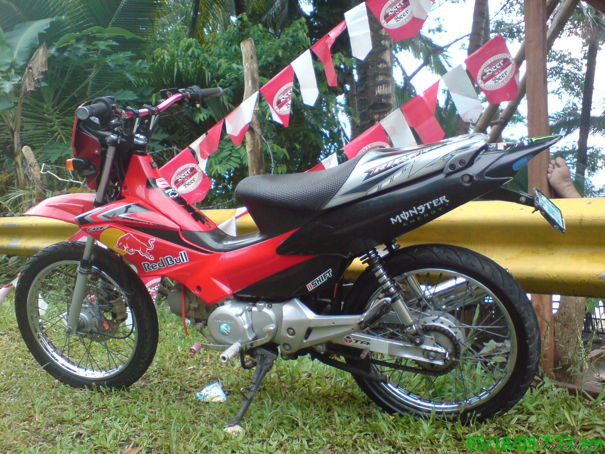 2009 HONDA XR 200 | Picture 1678615 motorcycle photo