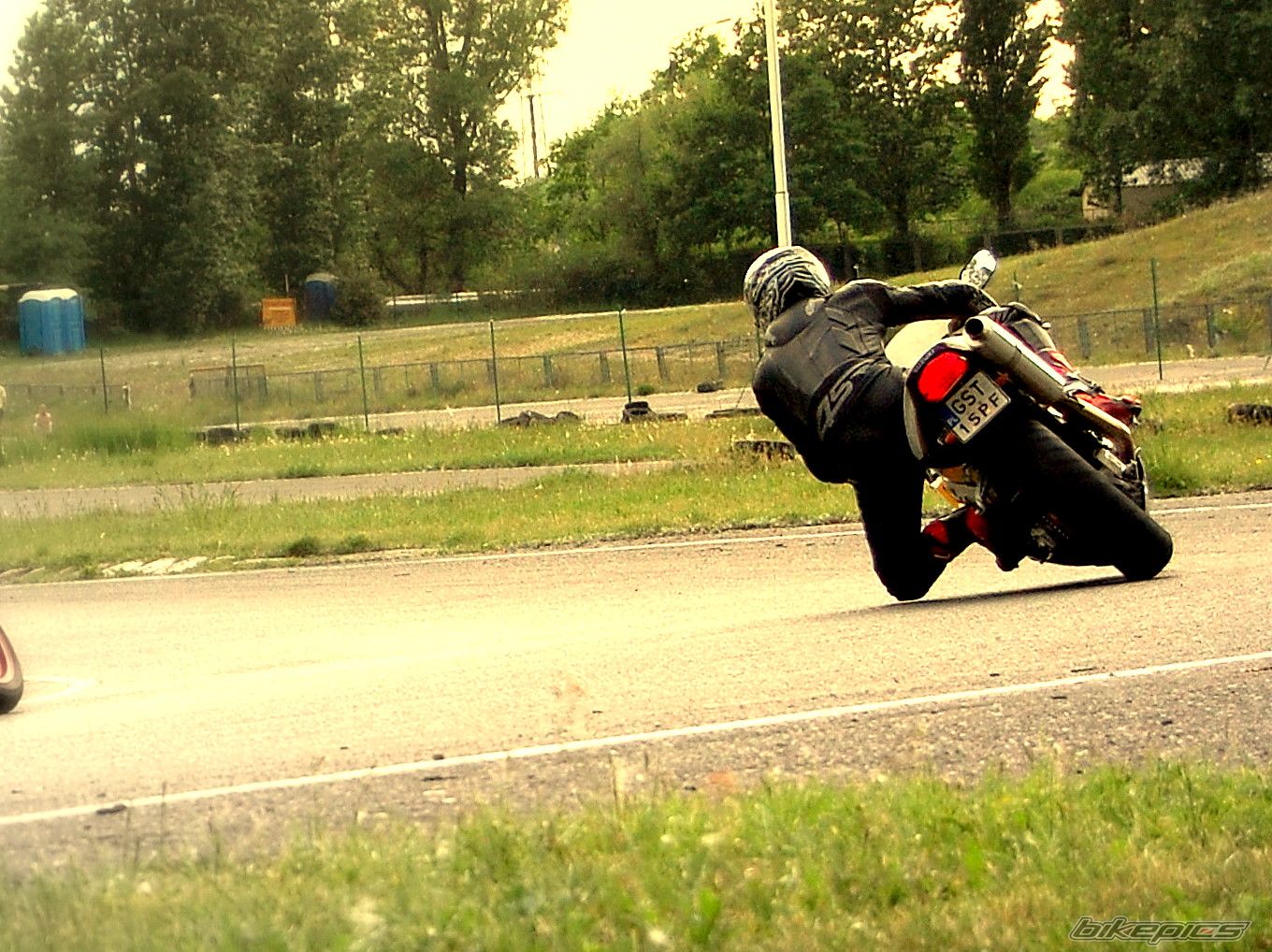 2003 SUZUKI GSX R 600 | Picture 1679310 motorcycle photo