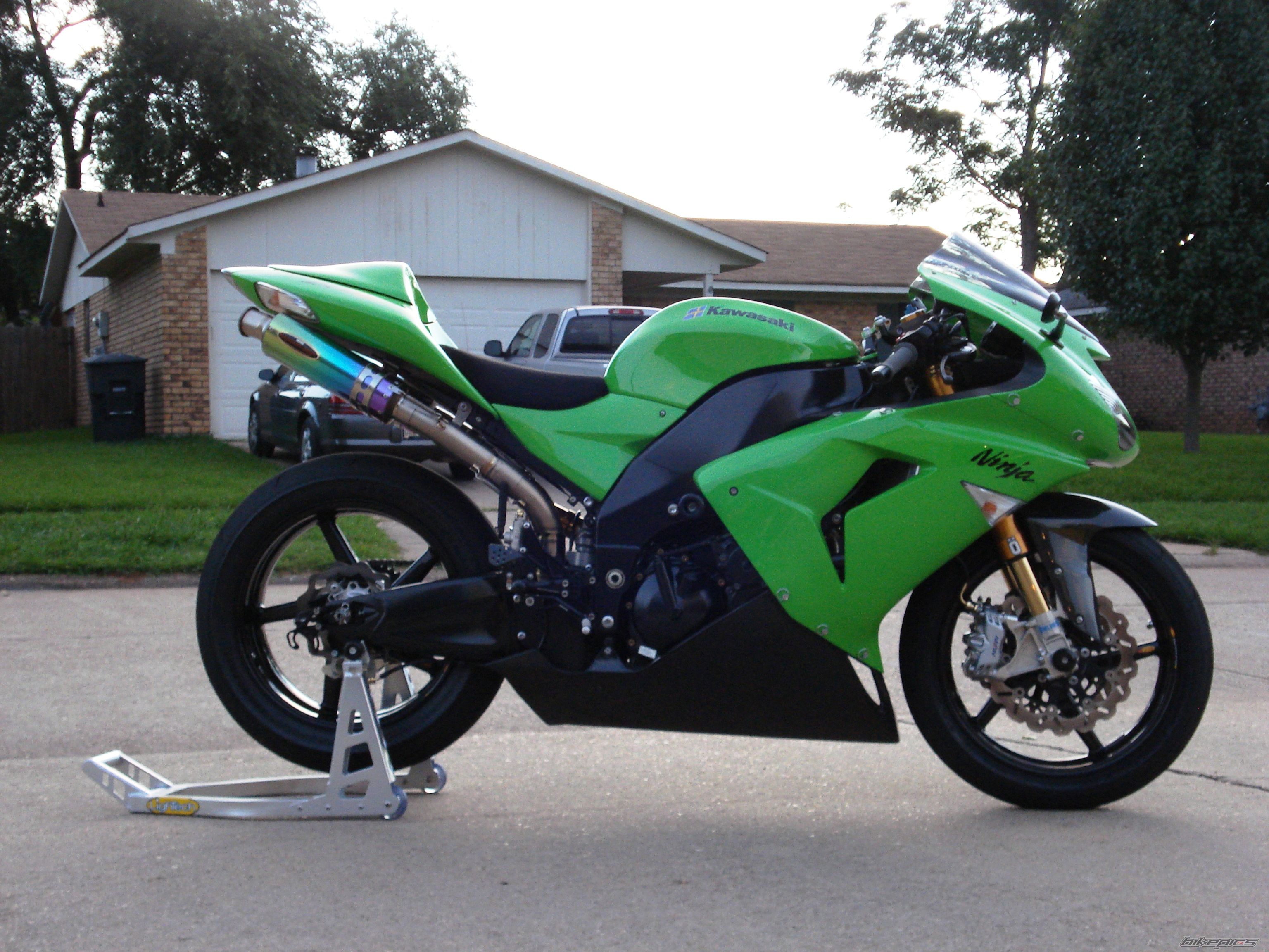 2006 KAWASAKI ZX 10R | Picture 1681610 motorcycle photo