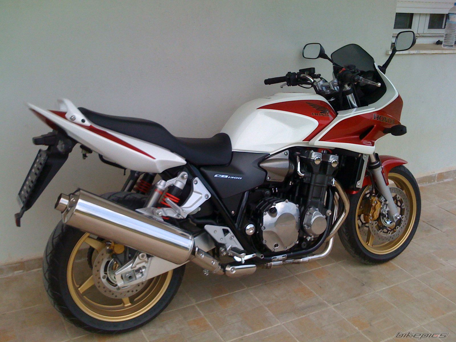 2009 HONDA CB1300 | Picture 1681867 motorcycle photo