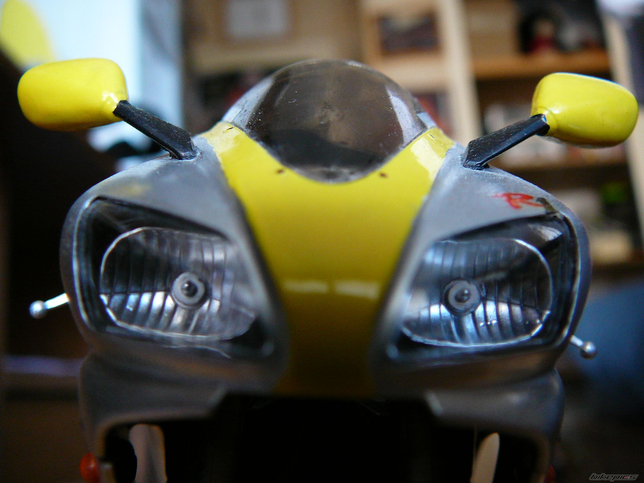 1998 YAMAHA YZF R1 | Picture 1682345 motorcycle photo