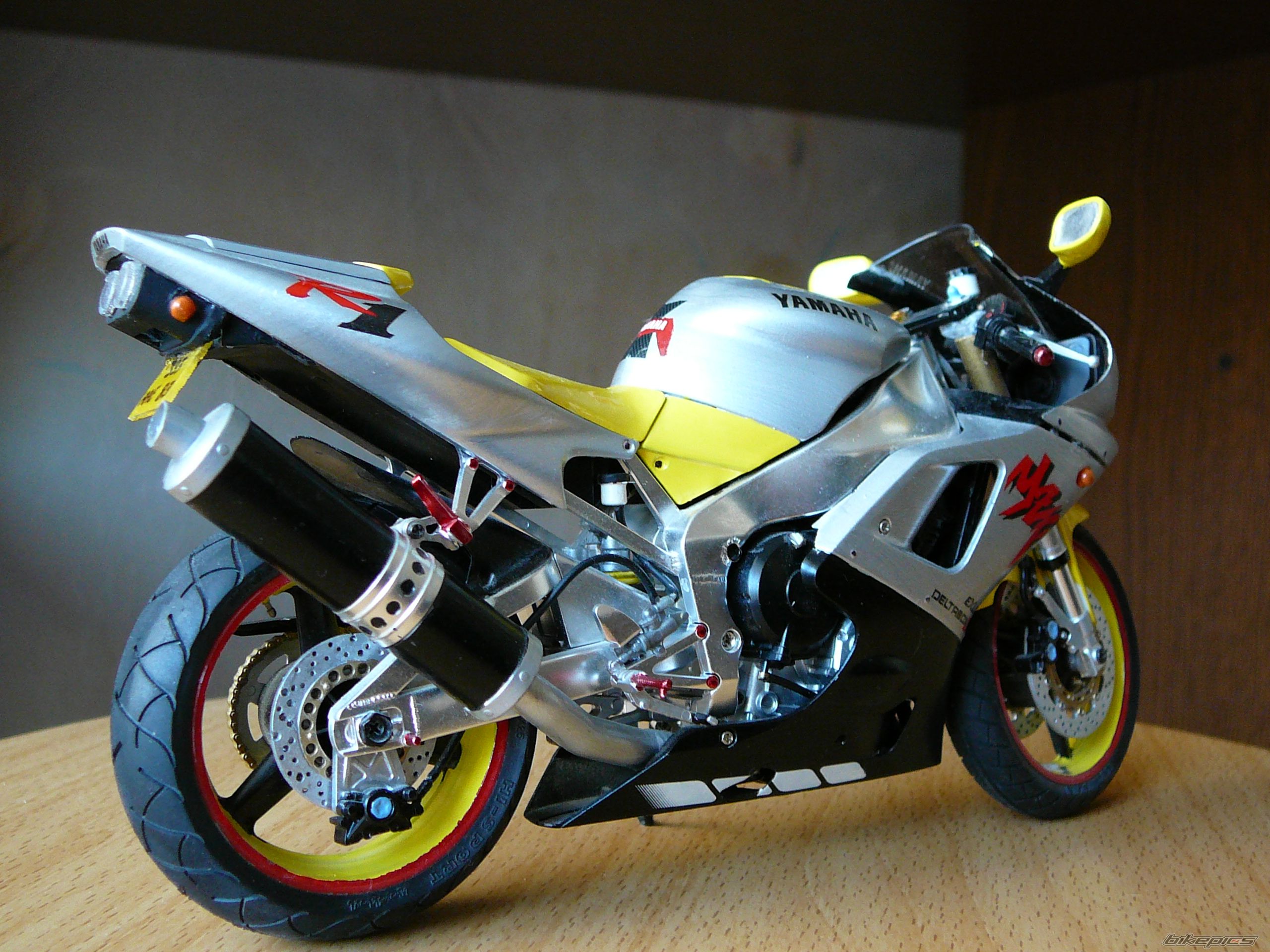 1998 YAMAHA YZF R1 | Picture 1682352 motorcycle photo