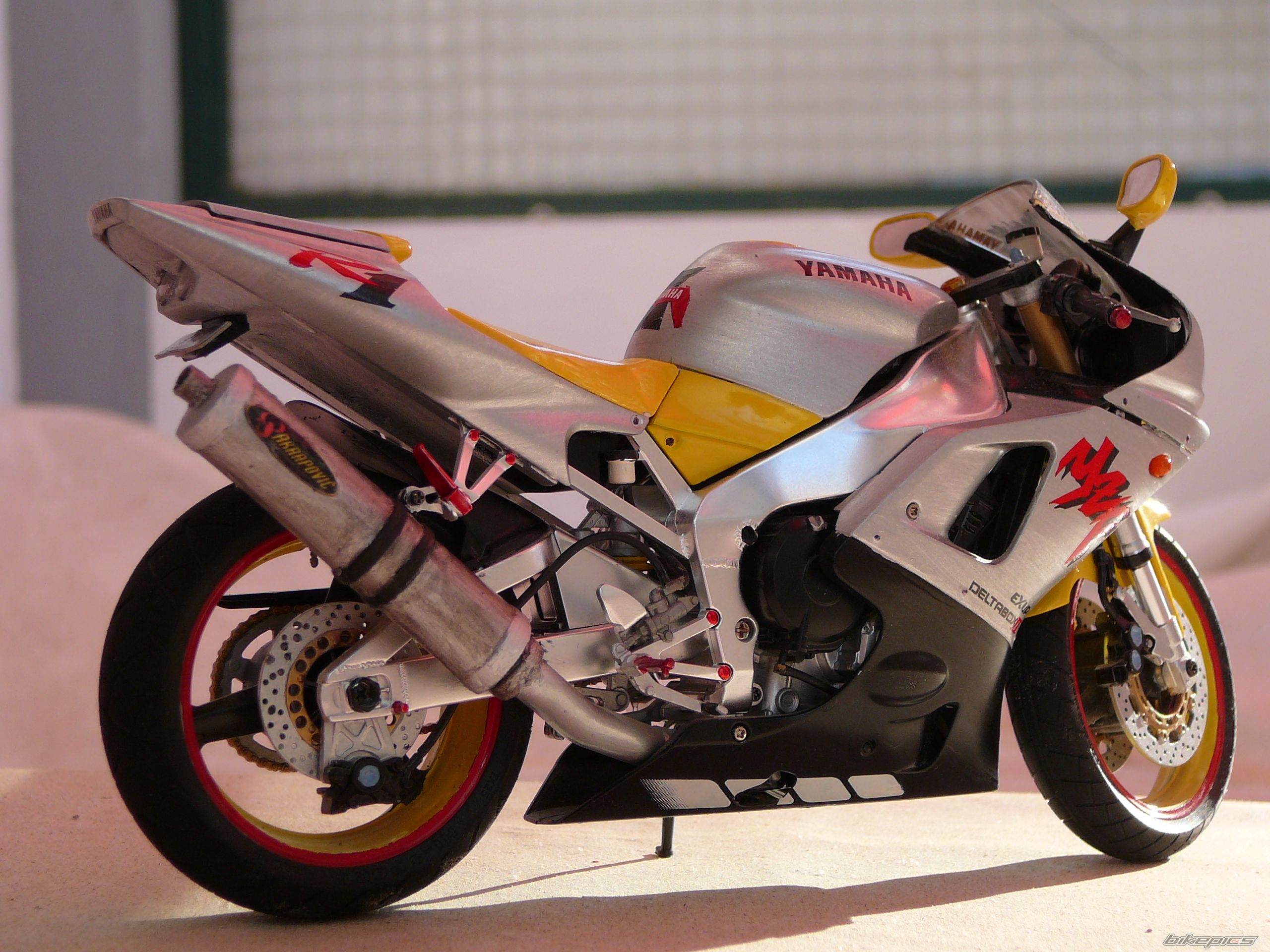 1998 YAMAHA YZF R1 | Picture 1682355 motorcycle photo