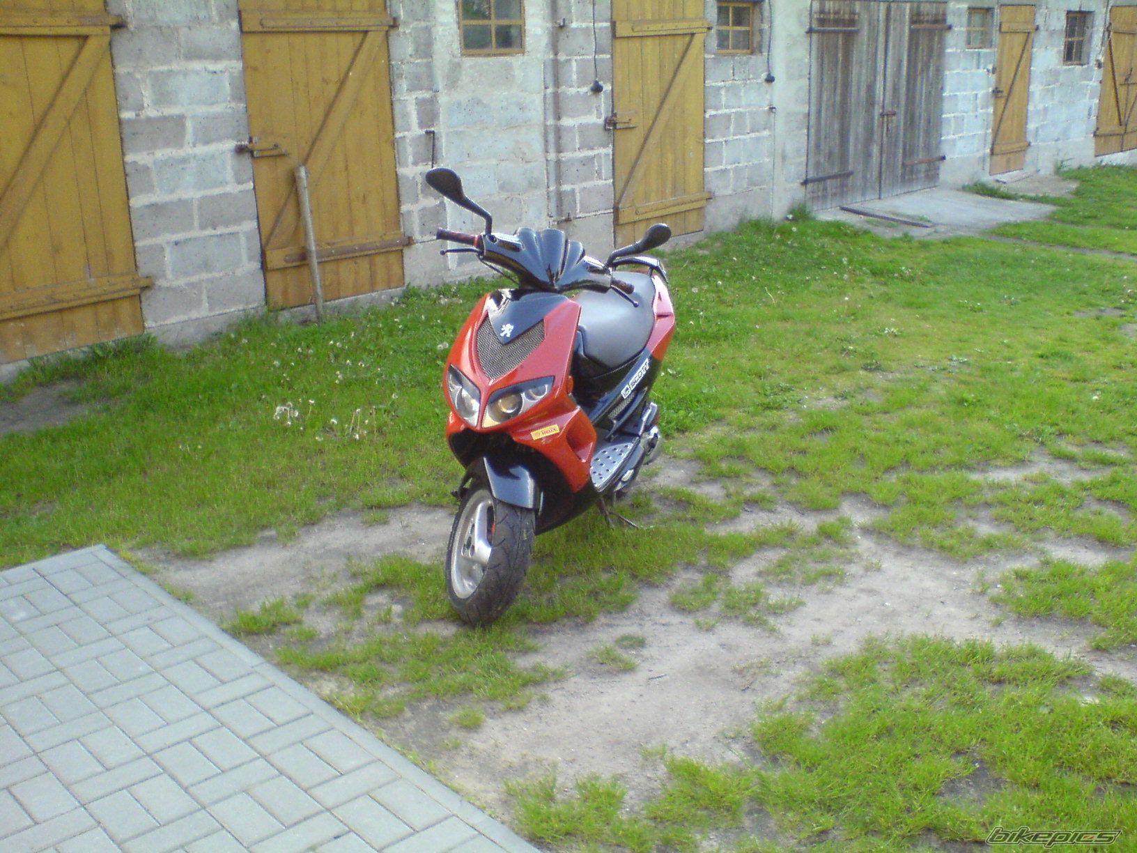 2002 PEUGEOT SPEEDFIGHT2 50 | Picture 1686093 motorcycle photo