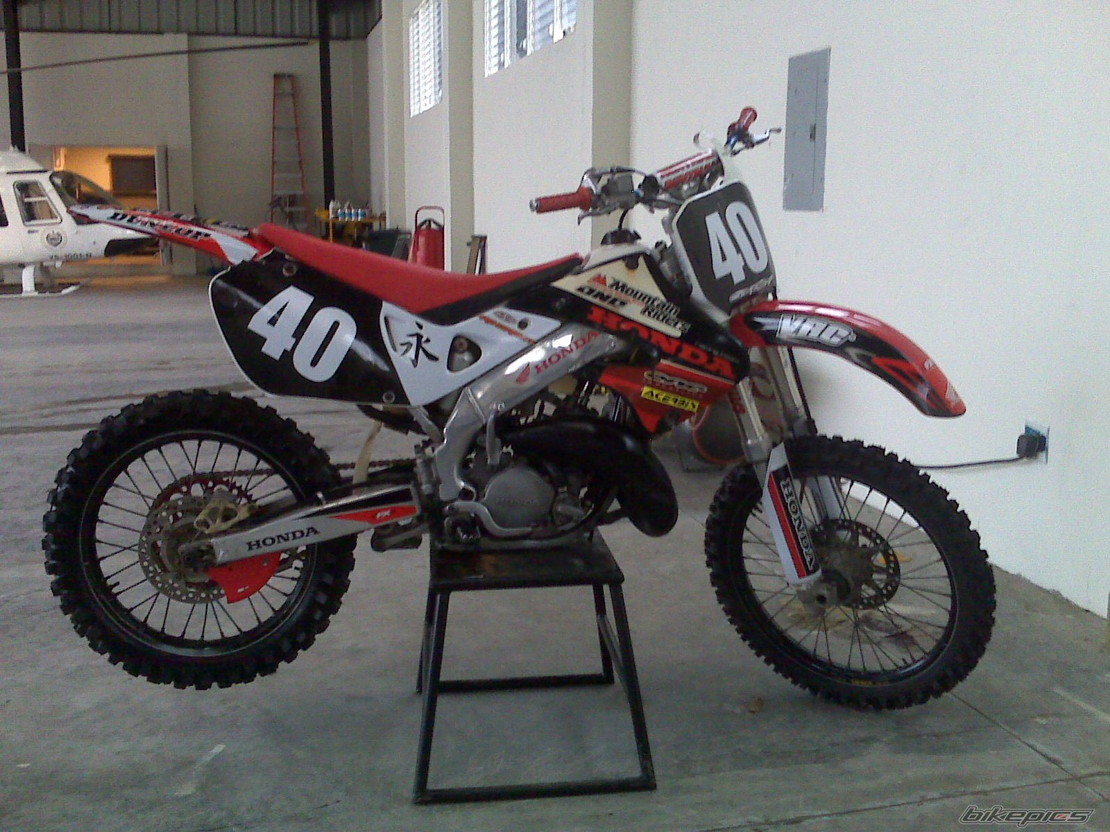 2001 HONDA CR 125 | Picture 1690015 motorcycle photo