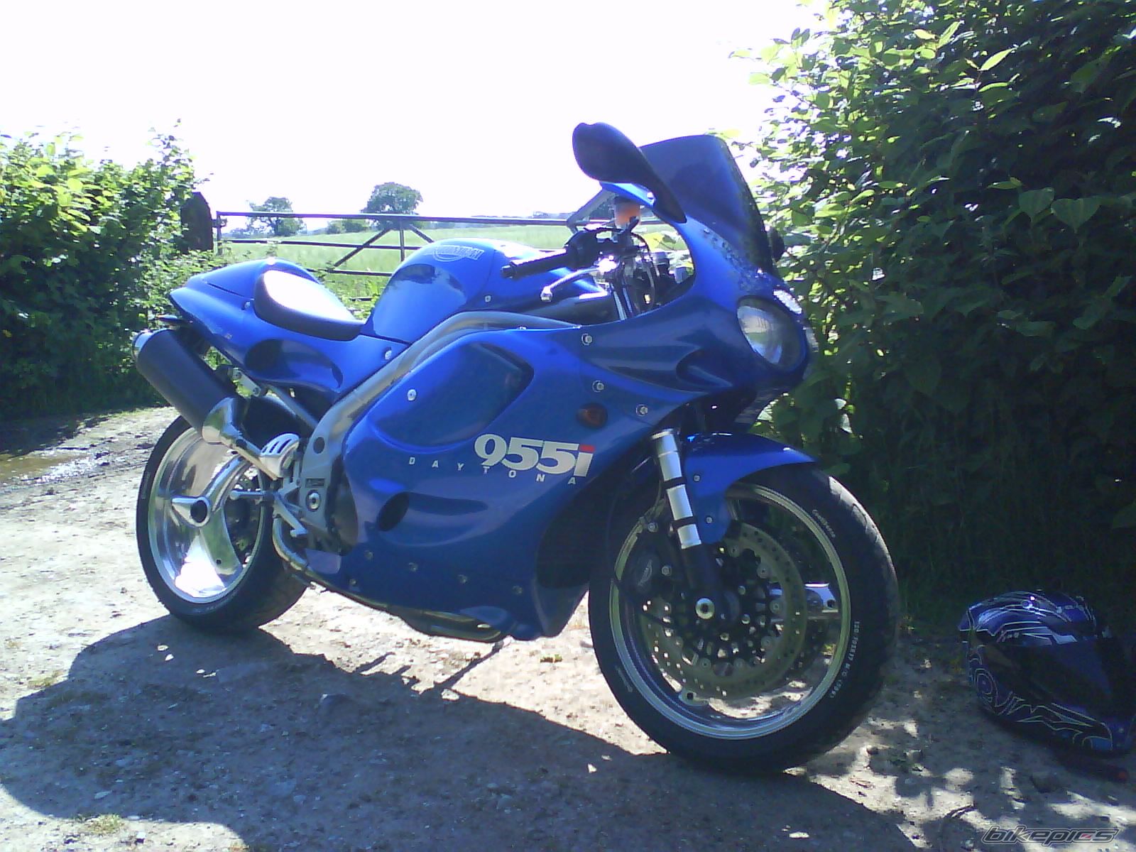 2000 TRIUMPH DAYTONA 955 | Picture 1690442 motorcycle photo