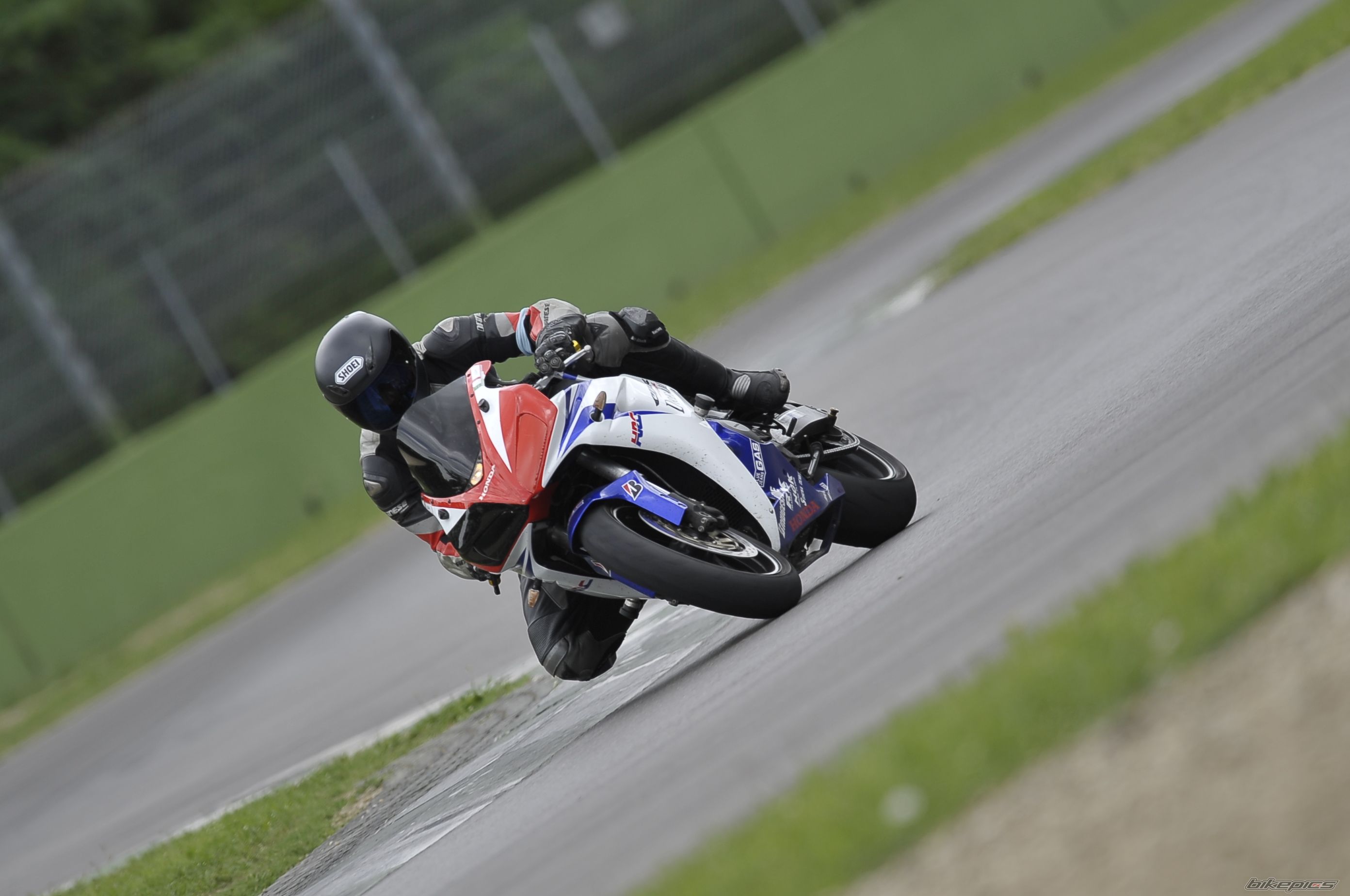 2006 HONDA CBR 1000  RR | Picture 1693225 motorcycle photo