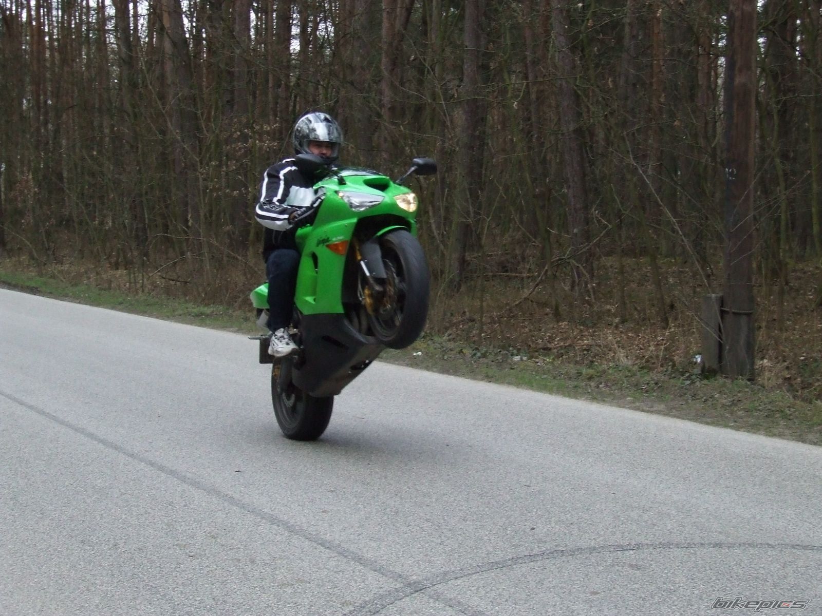 2006 KAWASAKI ZX 6R | Picture 1695255 motorcycle photo