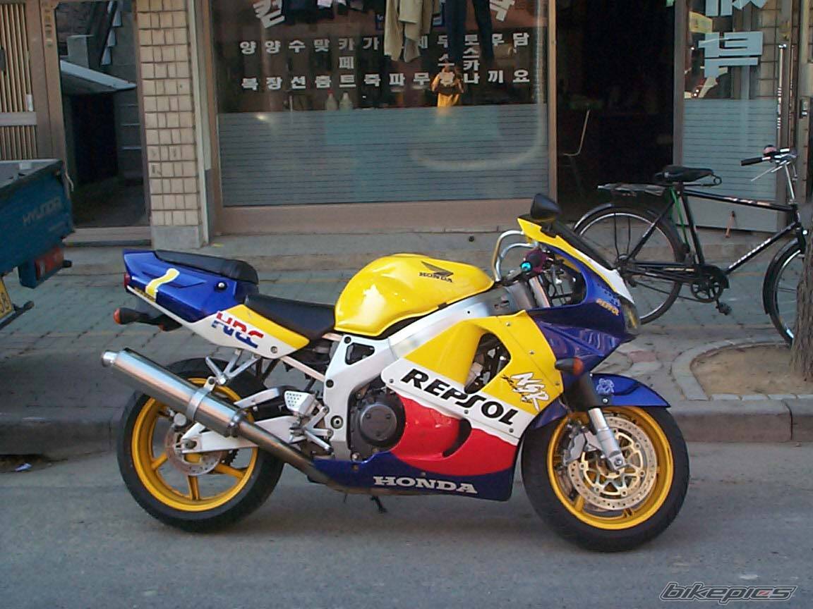 1999 HONDA CBR 900 | Picture 16954 motorcycle photo