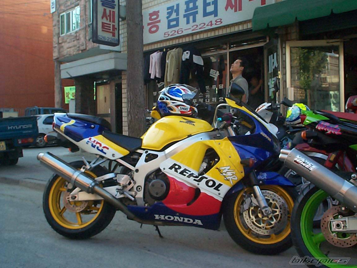 1999 HONDA CBR 900 | Picture 16955 motorcycle photo