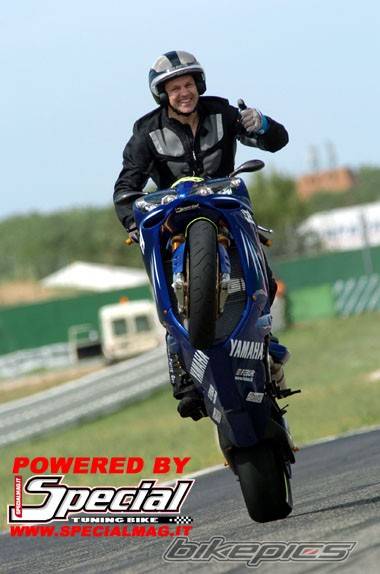 2004 YAMAHA YZF R1 | Picture 169573 motorcycle photo