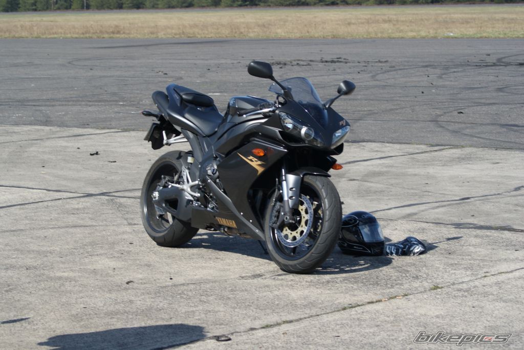 2008 YAMAHA YZF R1 | Picture 1696241 motorcycle photo