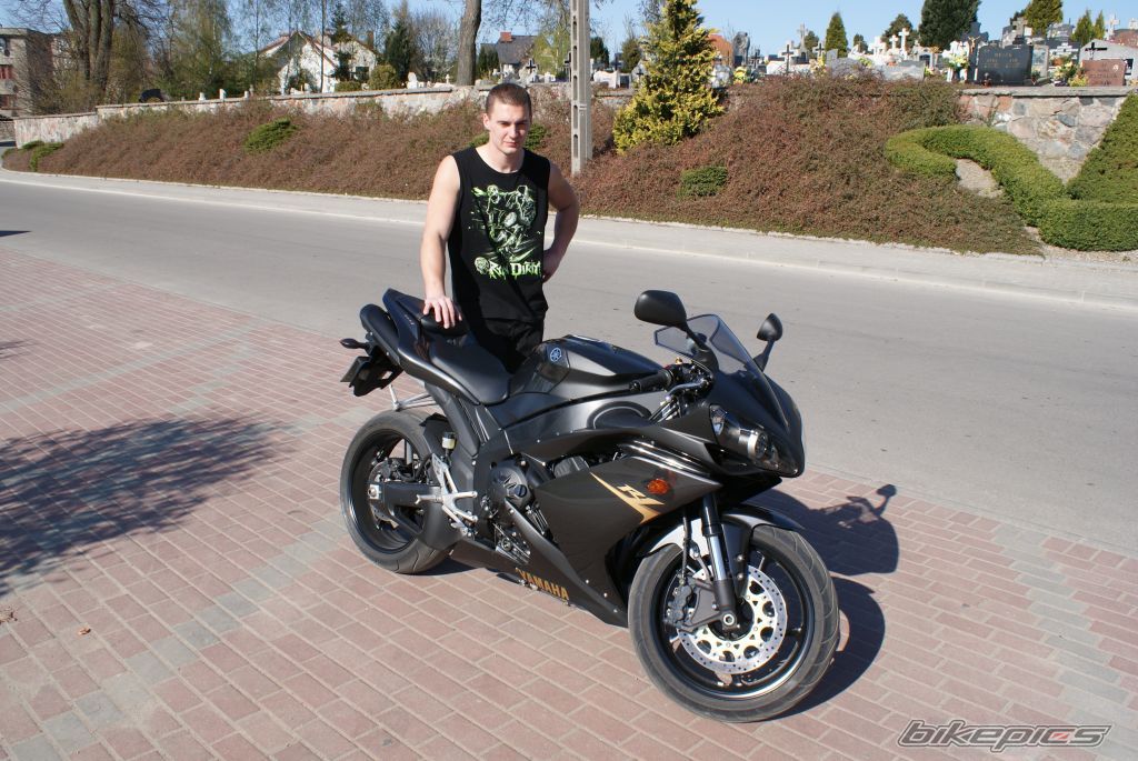 2008 YAMAHA YZF R1 | Picture 1696313 motorcycle photo